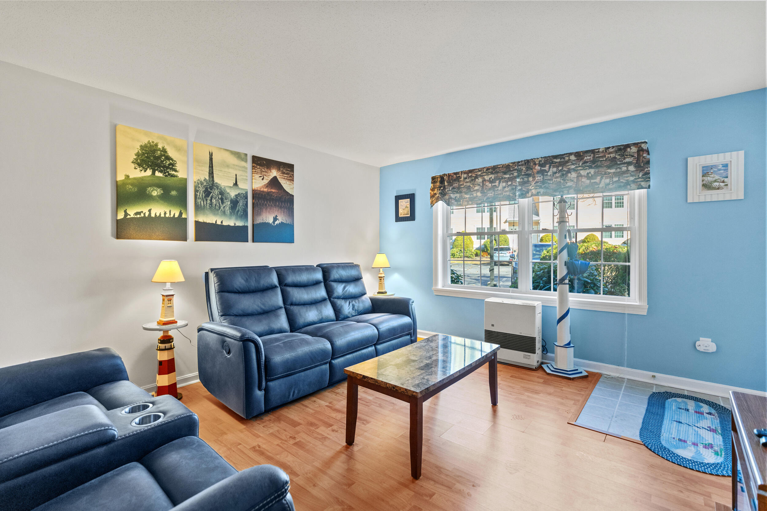 161 Saco Avenue, 407