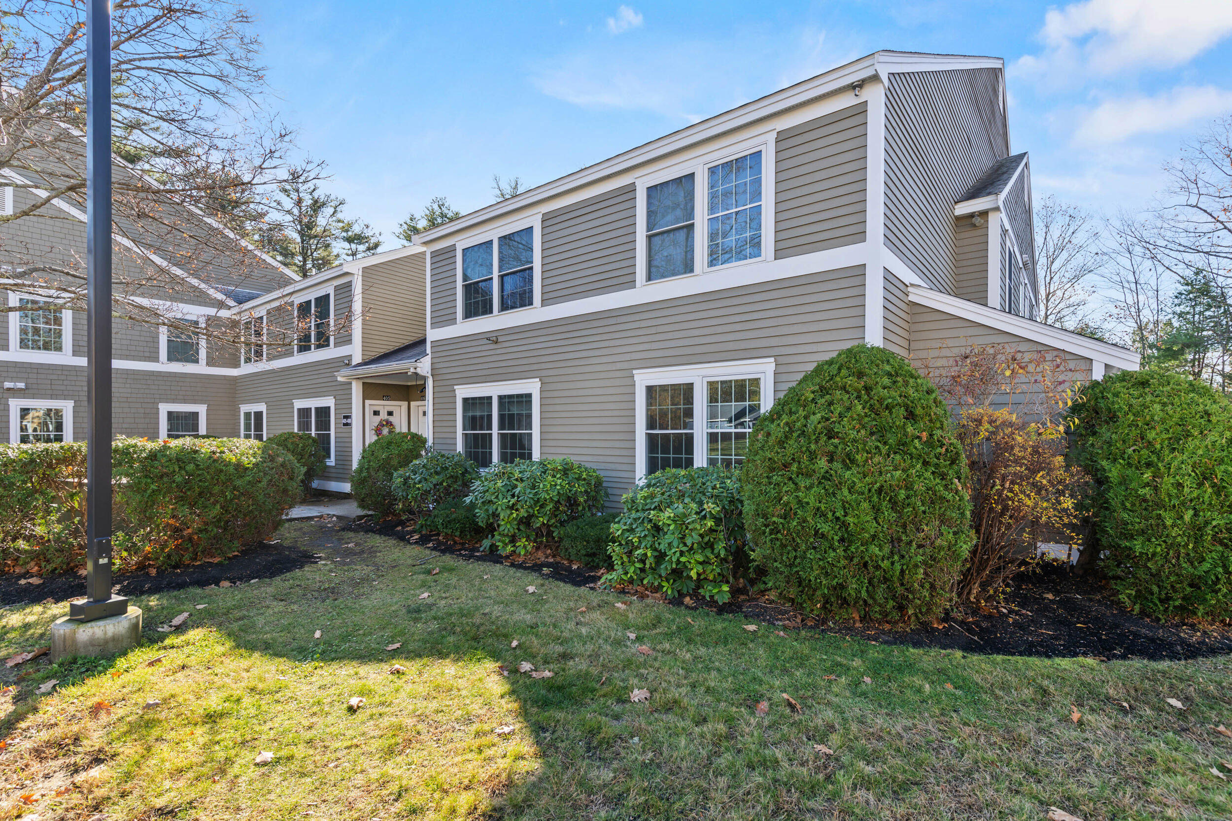 161 Saco Avenue, 407