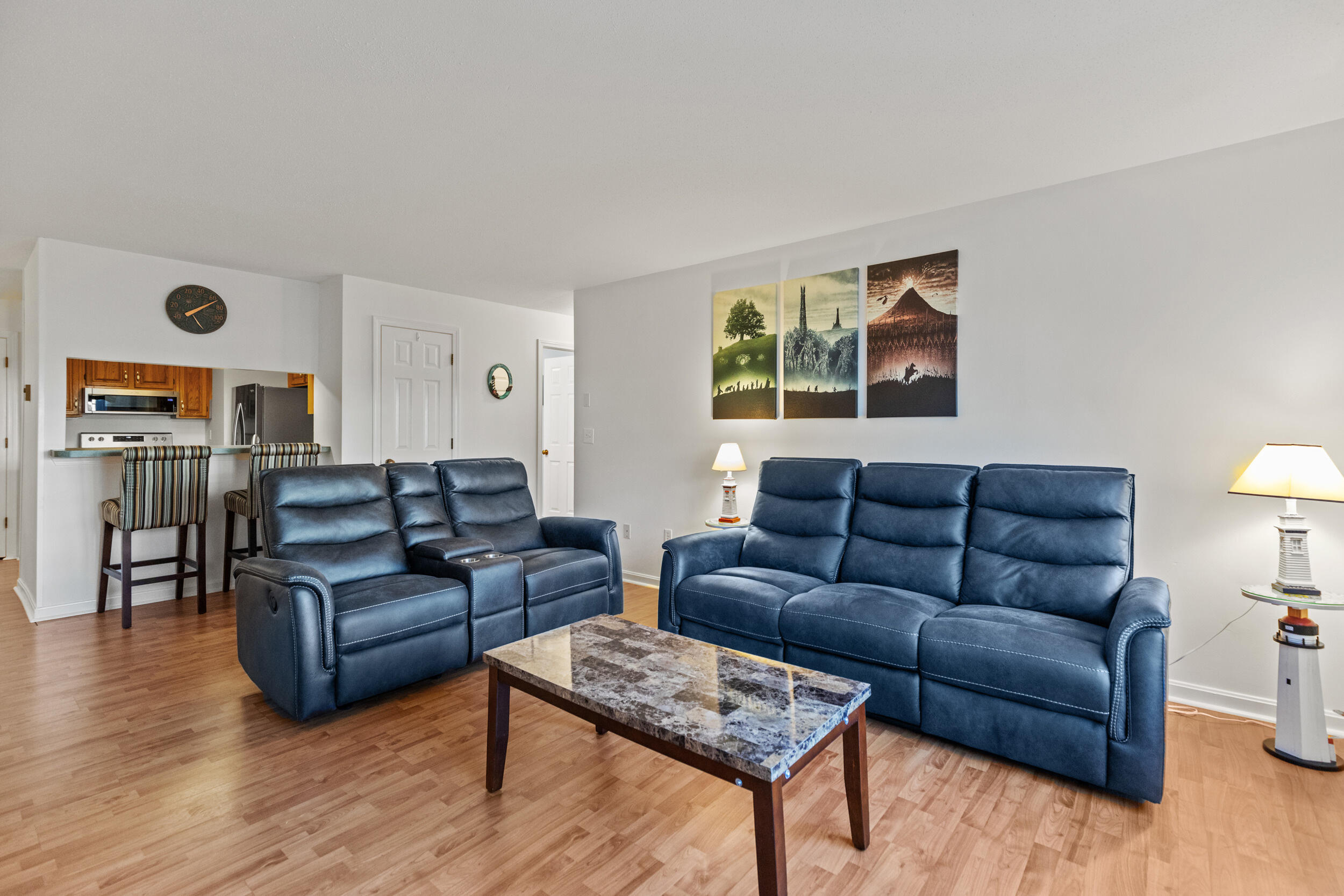 161 Saco Avenue, 407