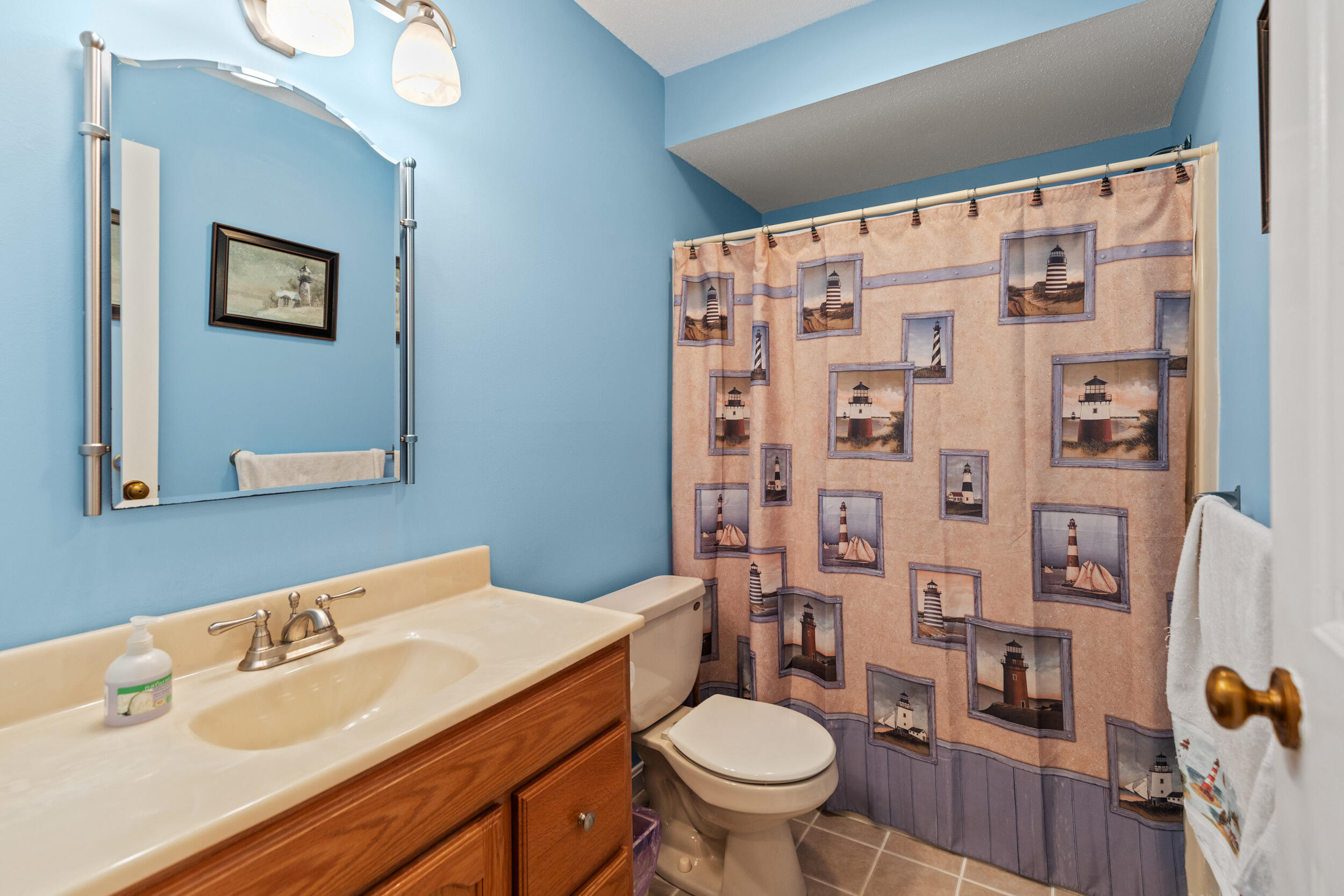 161 Saco Avenue, 407