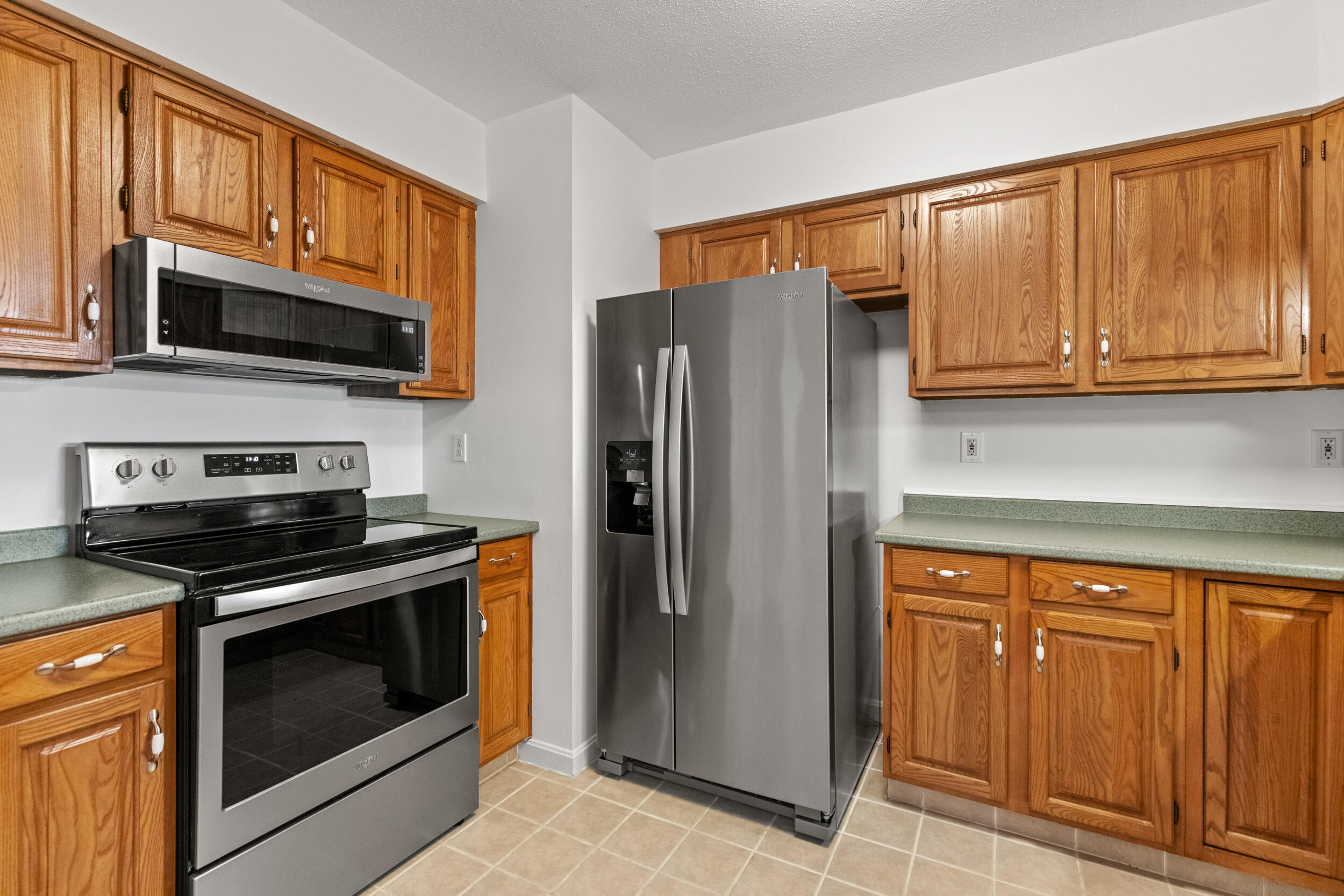 161 Saco Avenue, 407