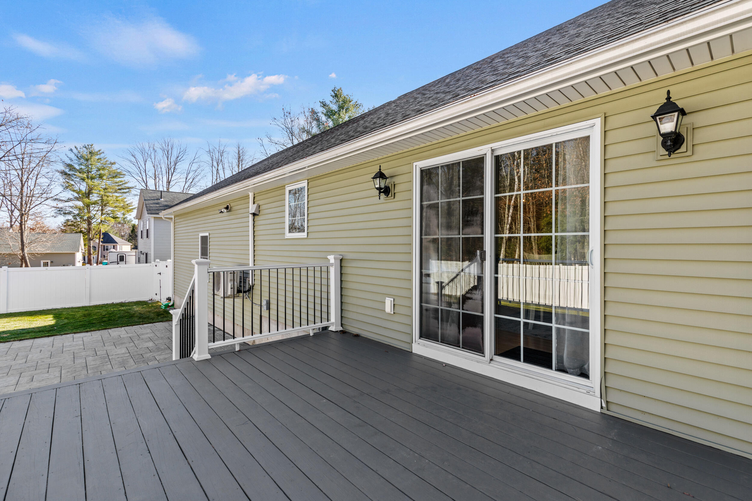 44 Woodman Avenue