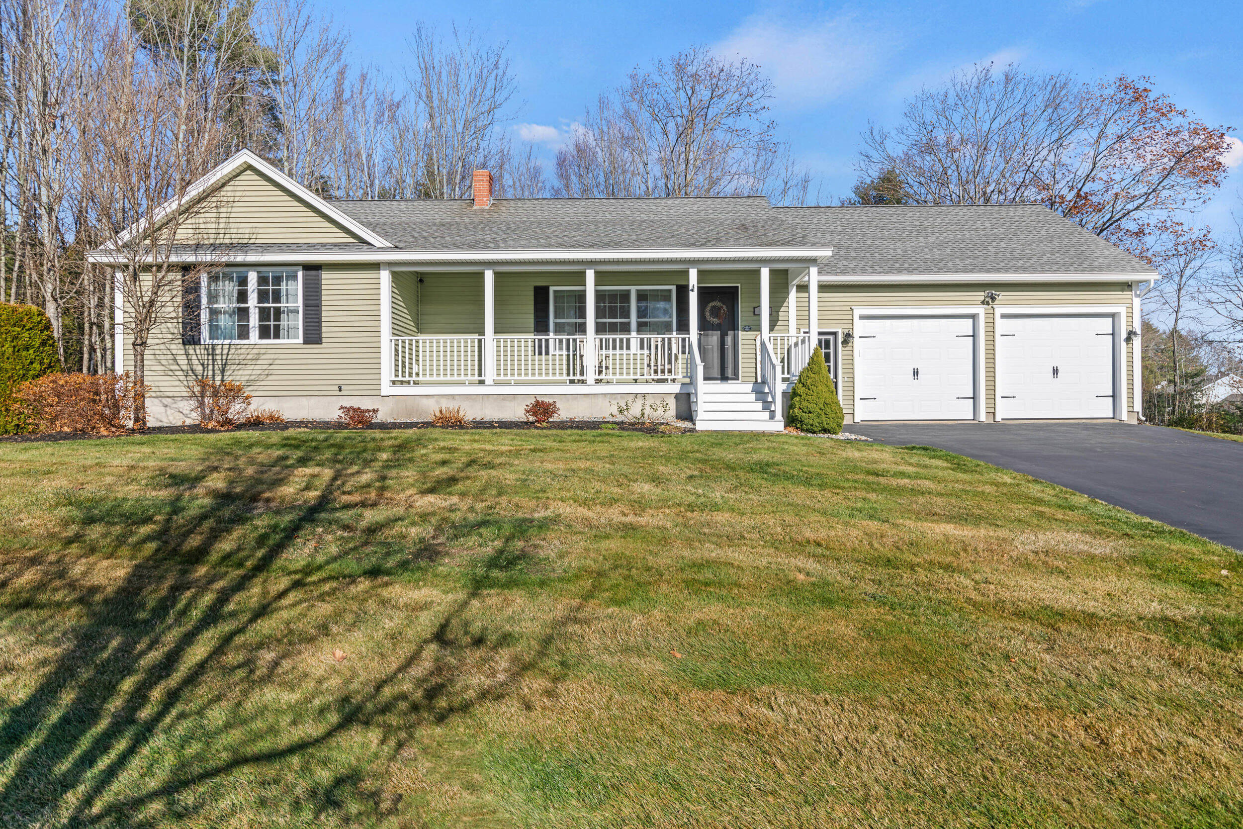 44 Woodman Avenue