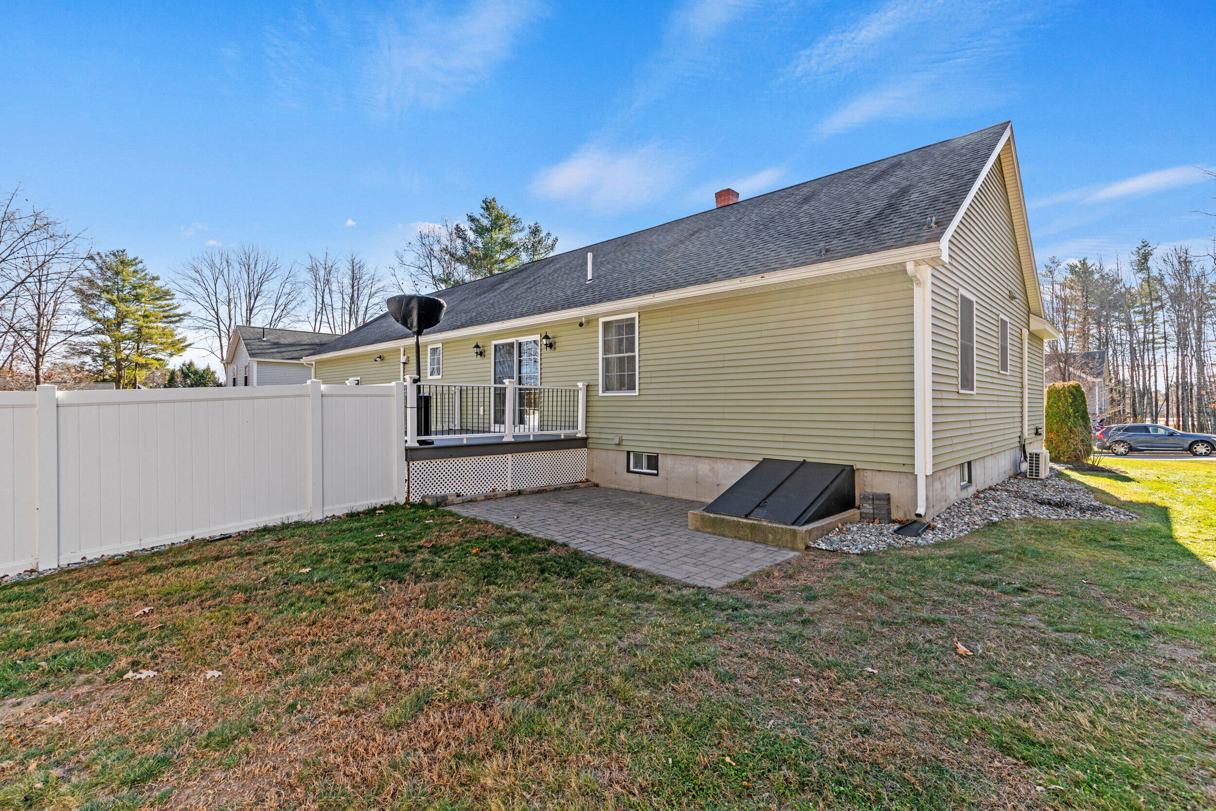 44 Woodman Avenue