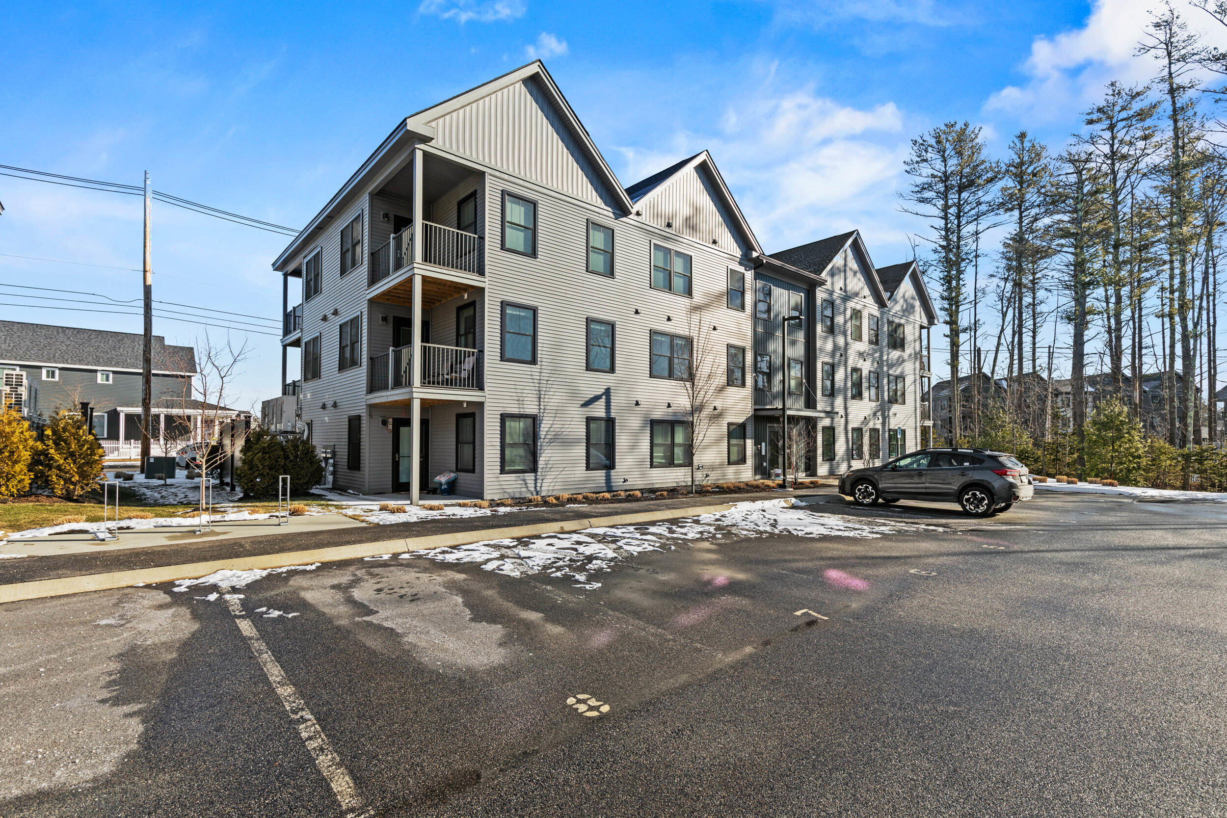 146 Scarborough Downs Road Unit: 207