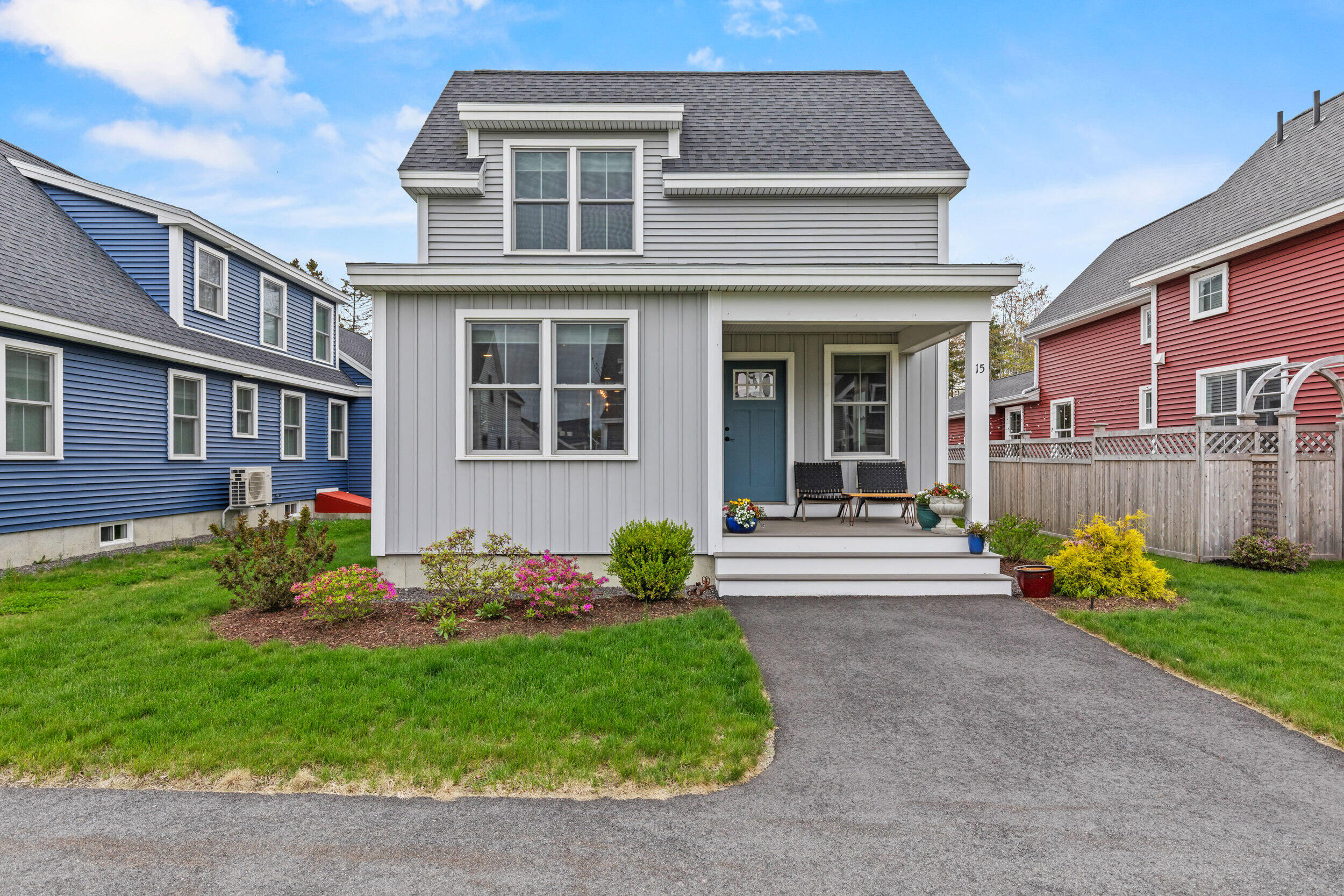 15 Pacer Way