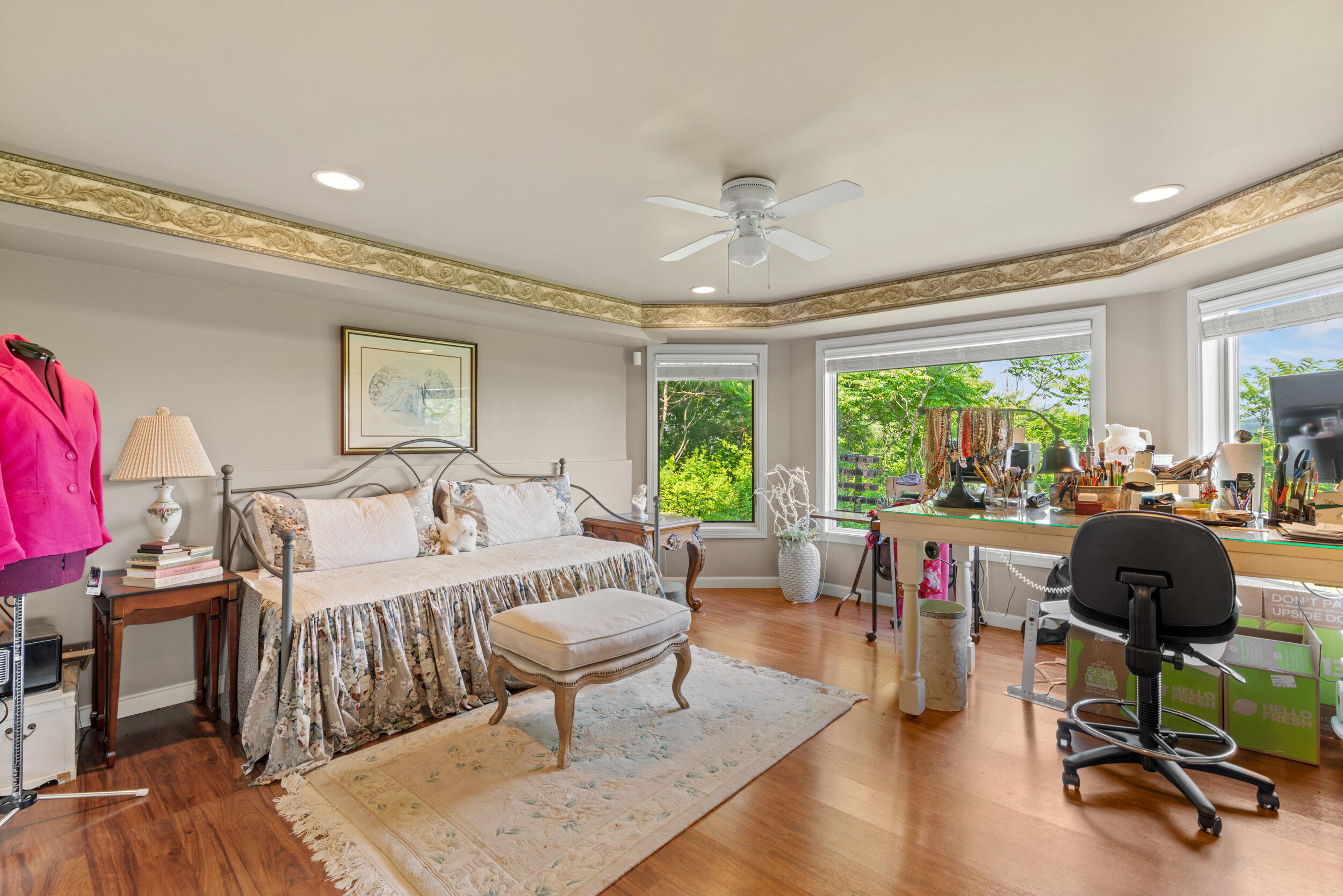 33 Lakeview Lane