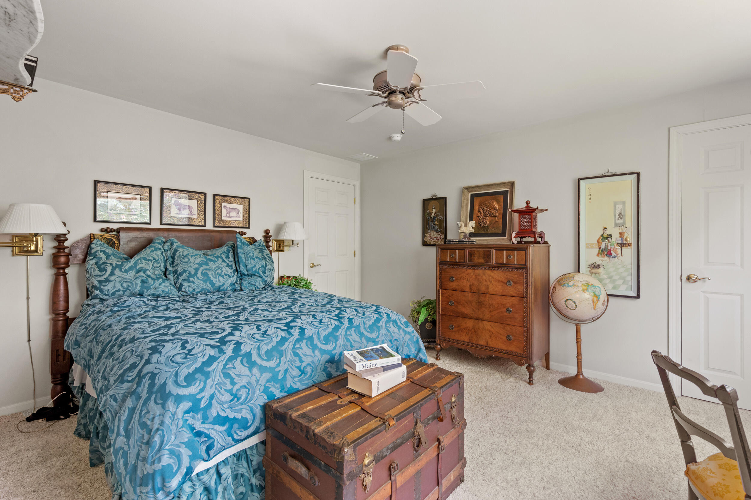 33 Lakeview Lane
