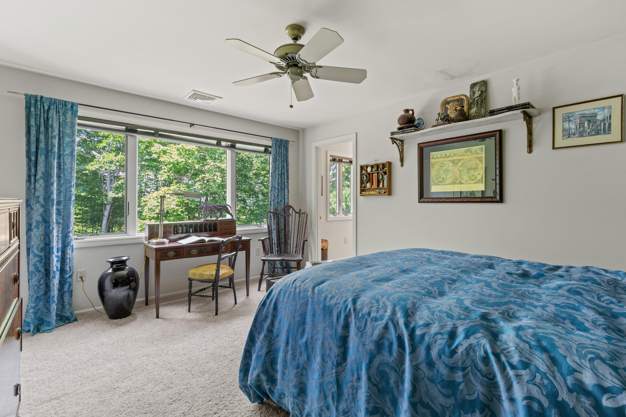 33 Lakeview Lane