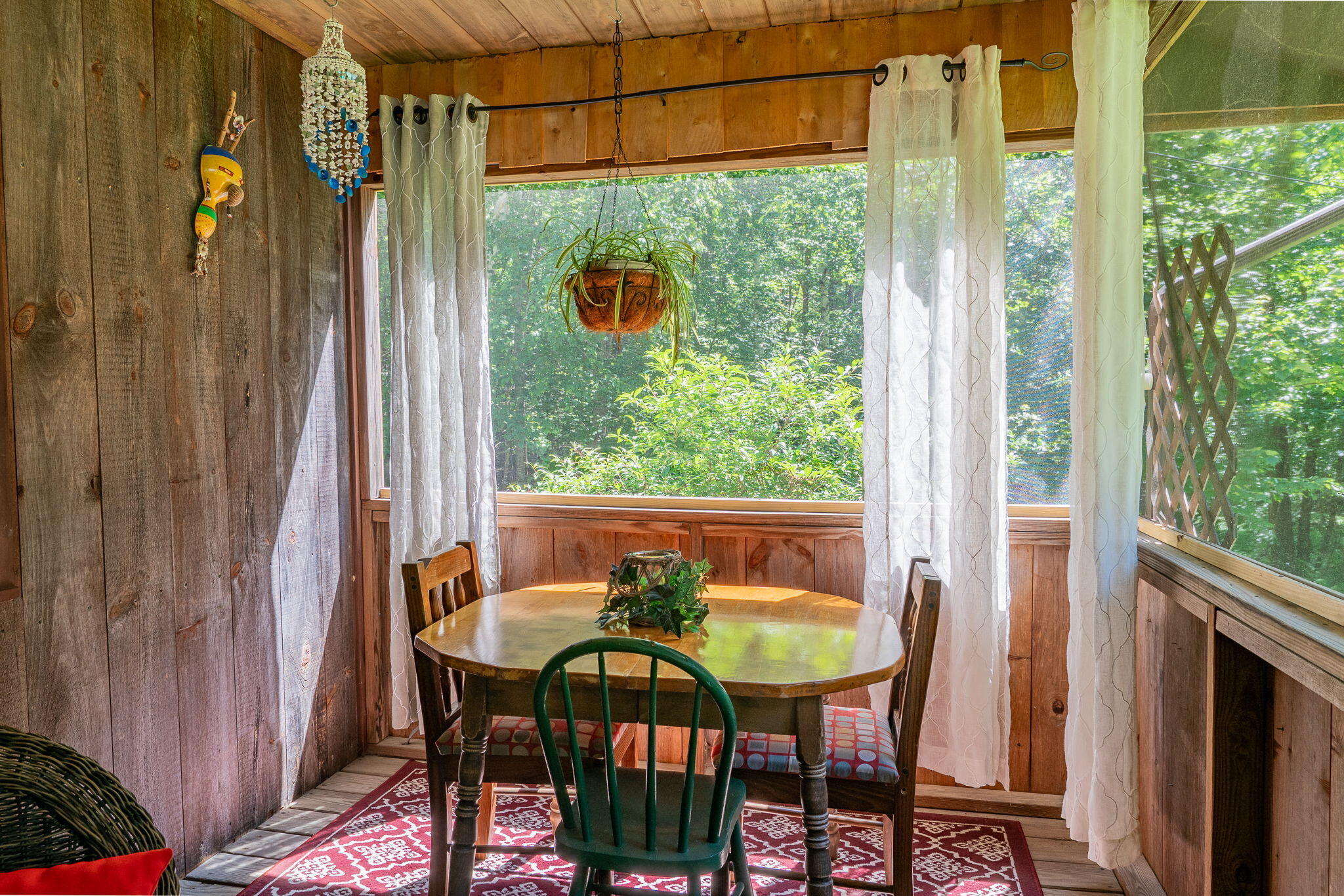 44 Road Between The Ponds