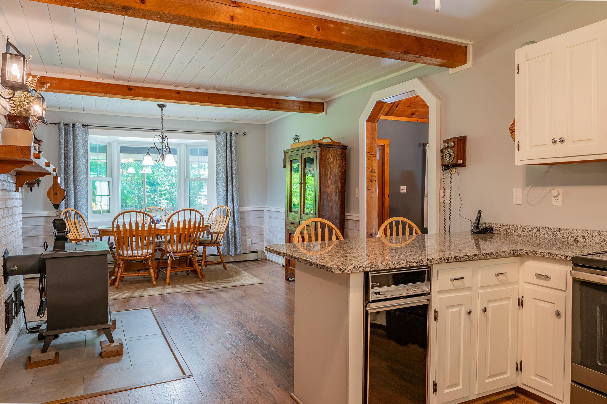 44 Road Between The Ponds