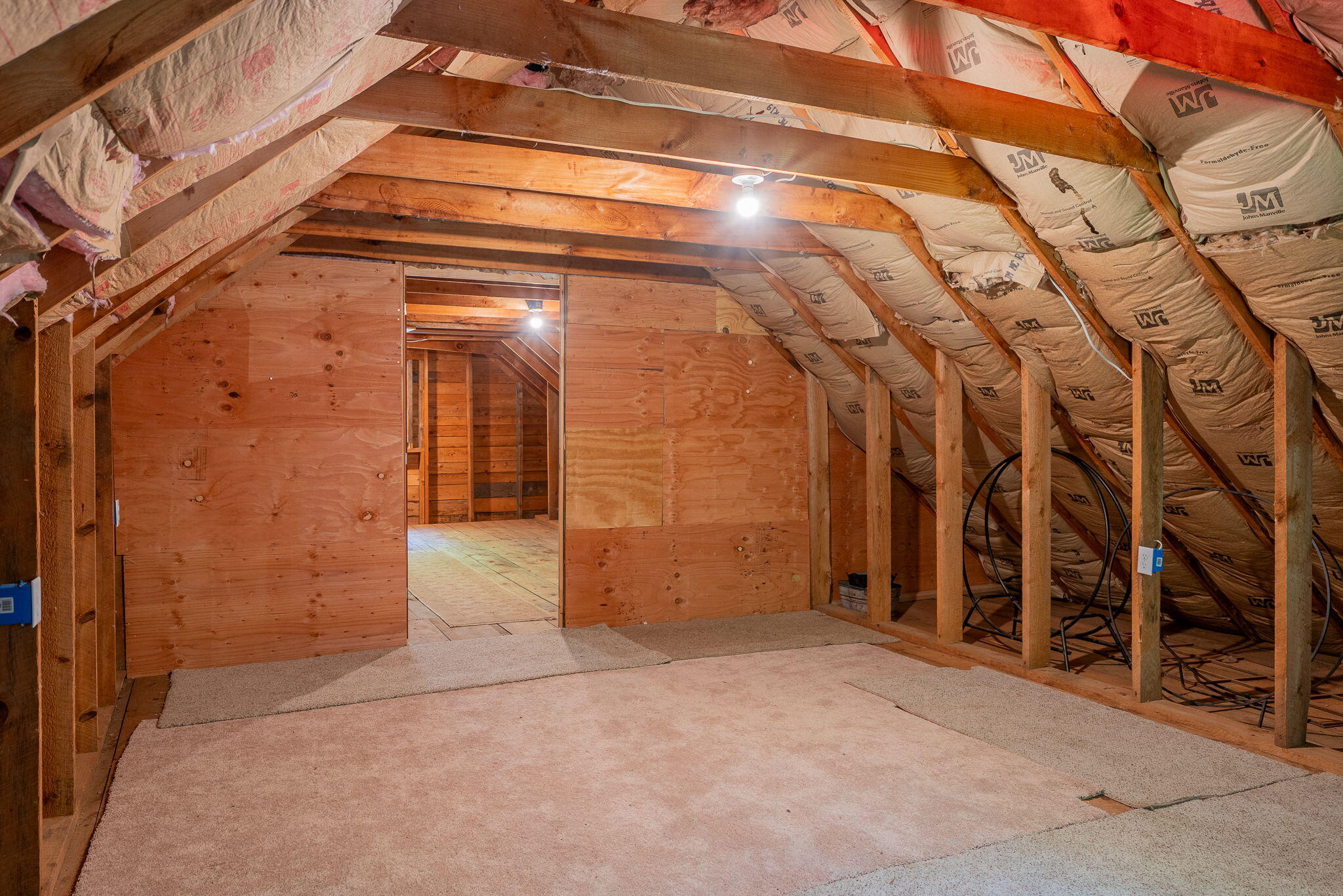 44 Road Between The Ponds