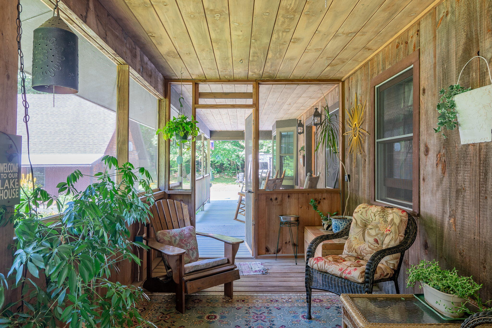 44 Road Between The Ponds