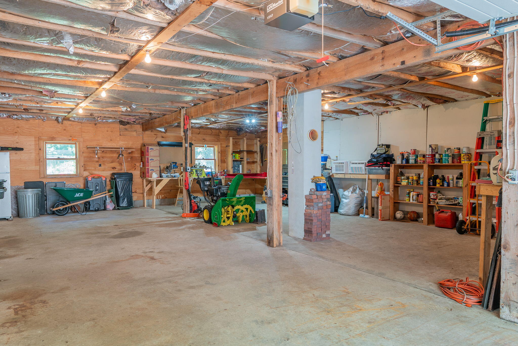 44 Road Between The Ponds