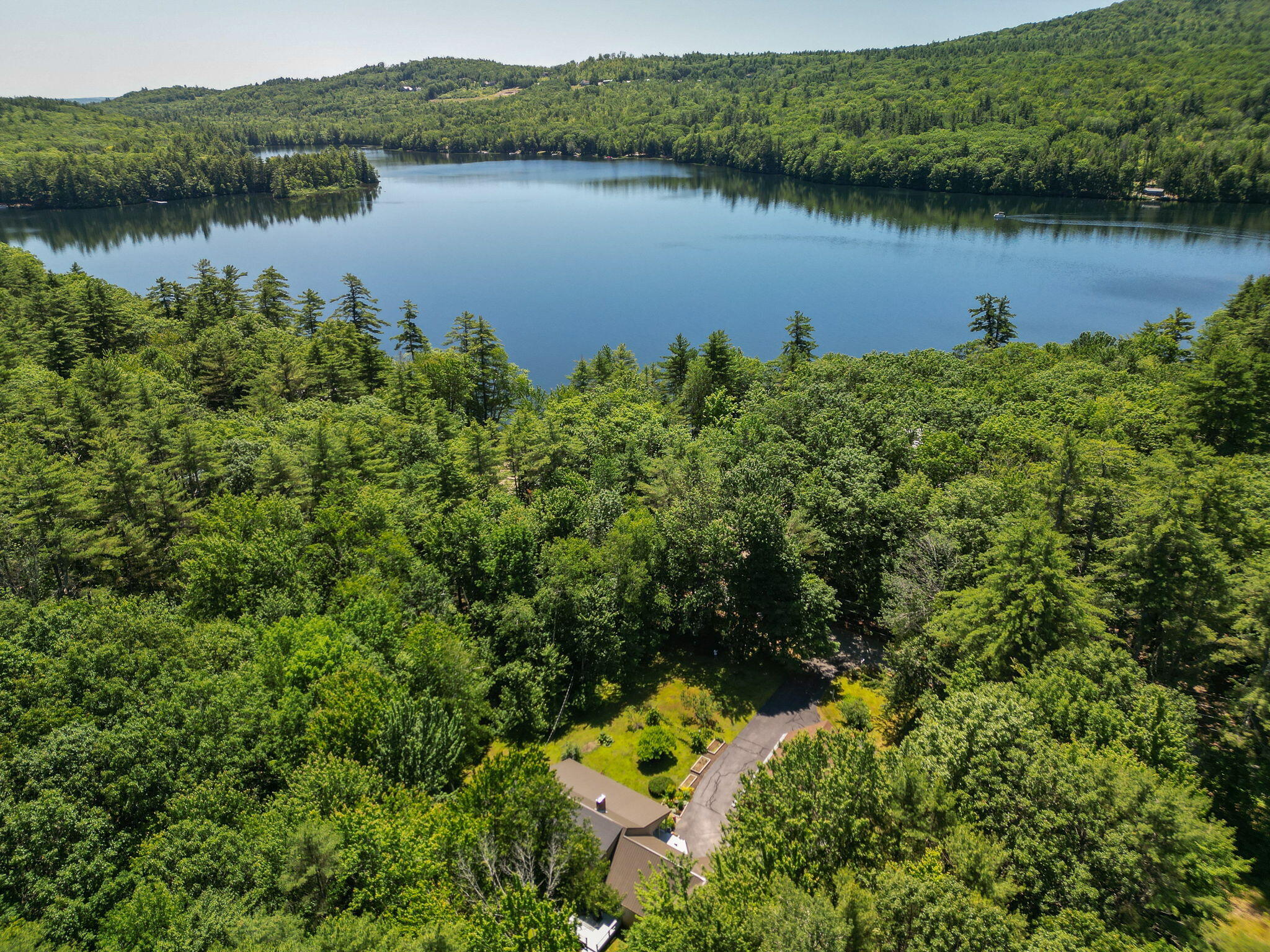 44 Road Between The Ponds