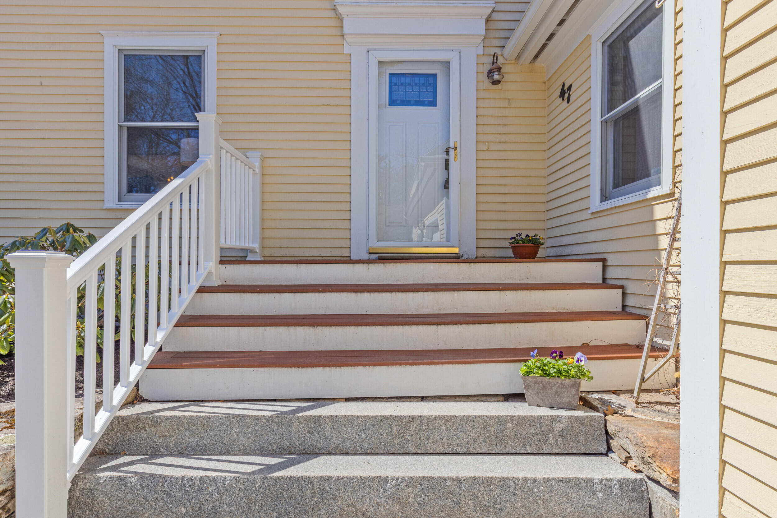47 Glen Road