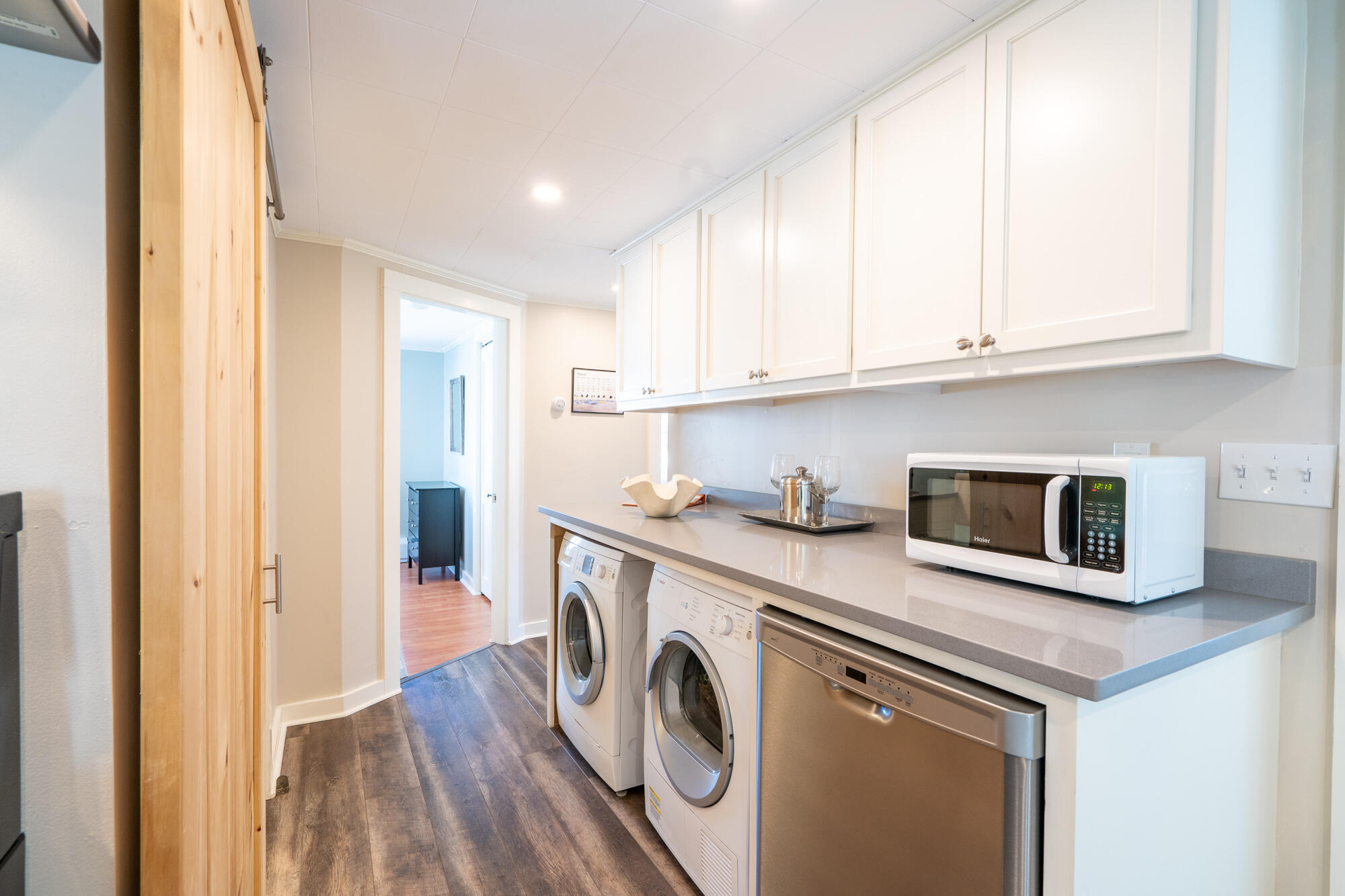 8 Railroad Avenue