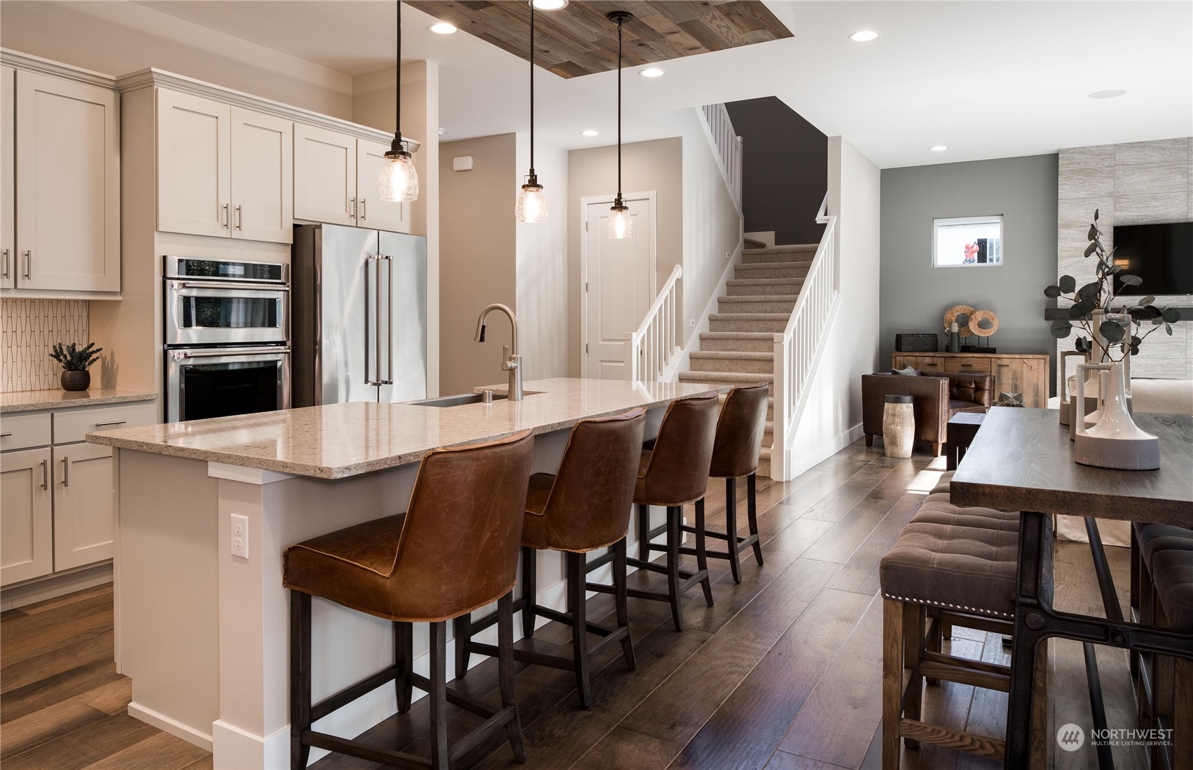 3906 NE 27th Place #02