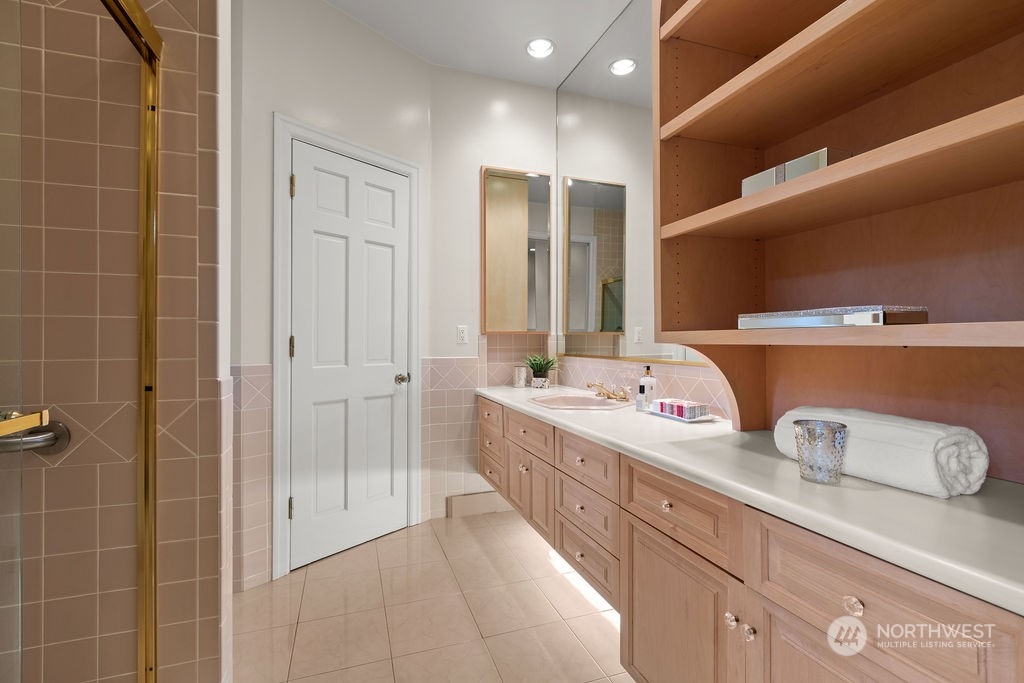 37 Country Club Drive SW #B