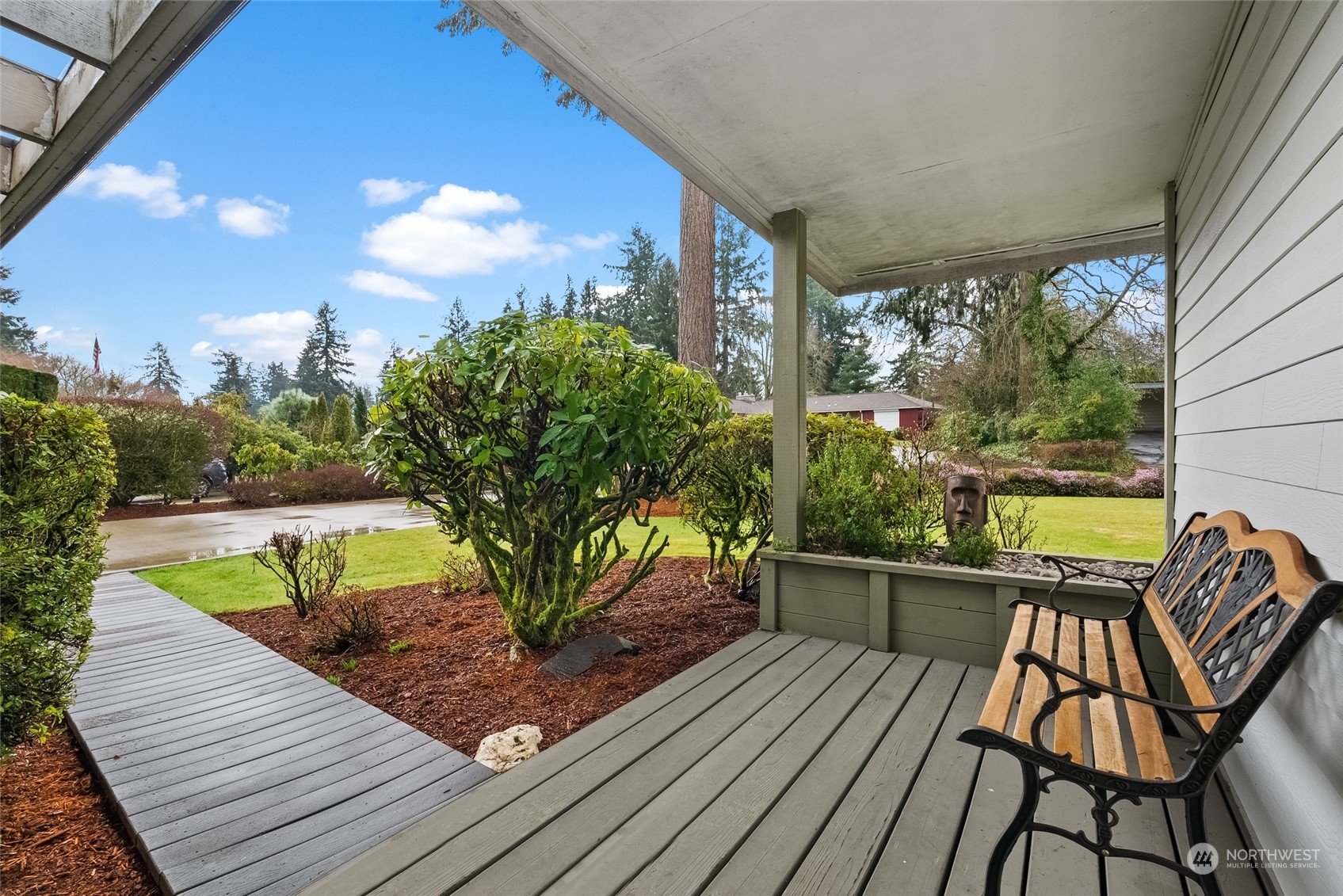 6217 Hillcrest Drive SW