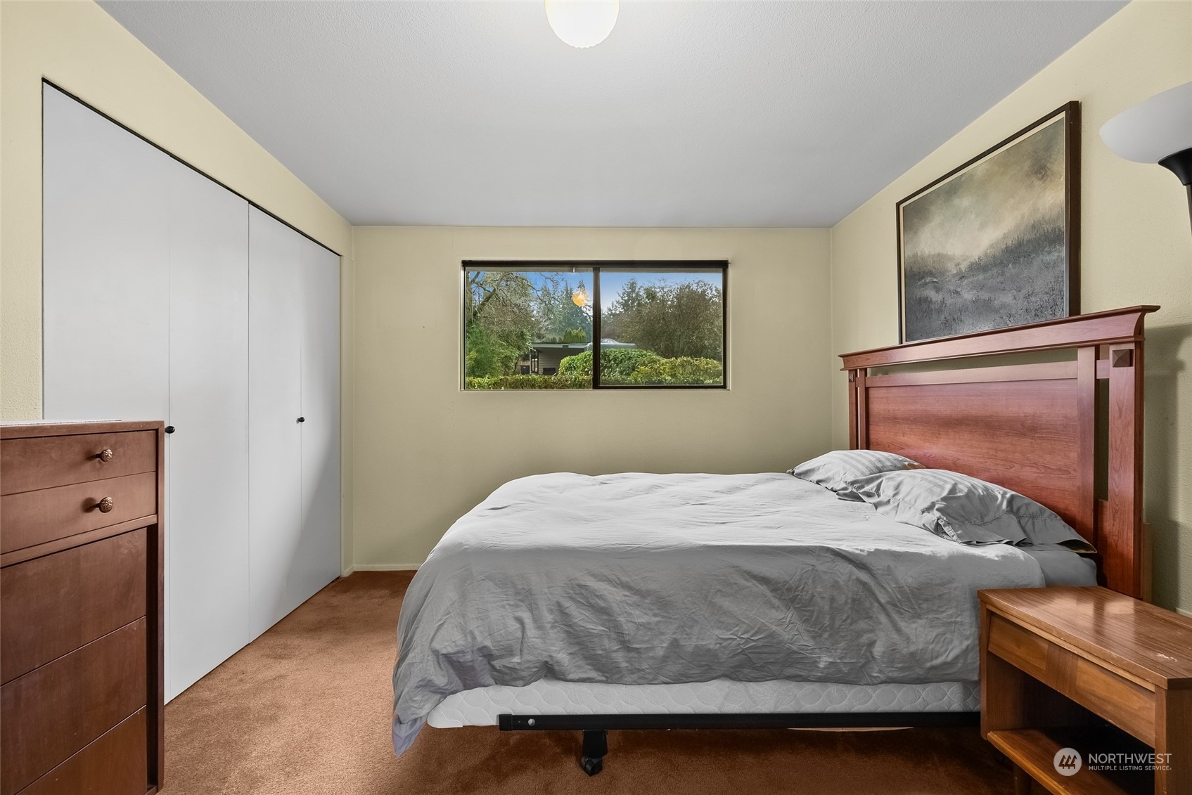 6217 Hillcrest Drive SW