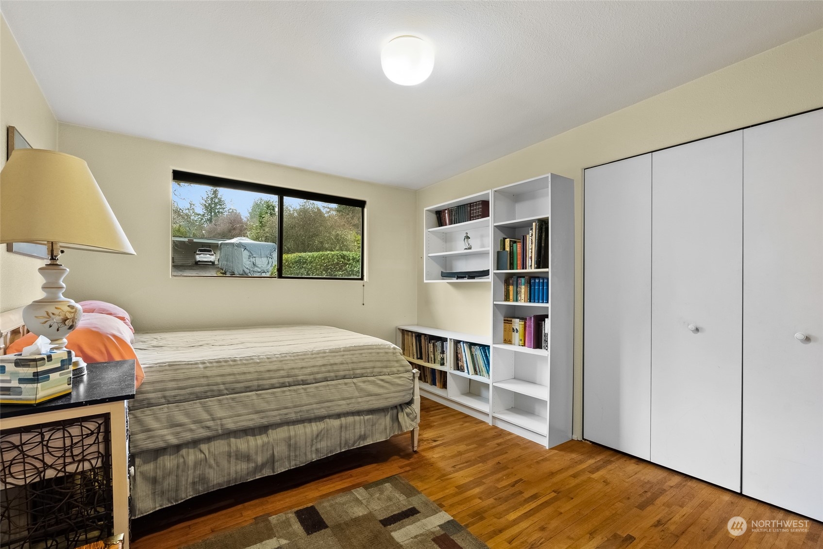 6217 Hillcrest Drive SW