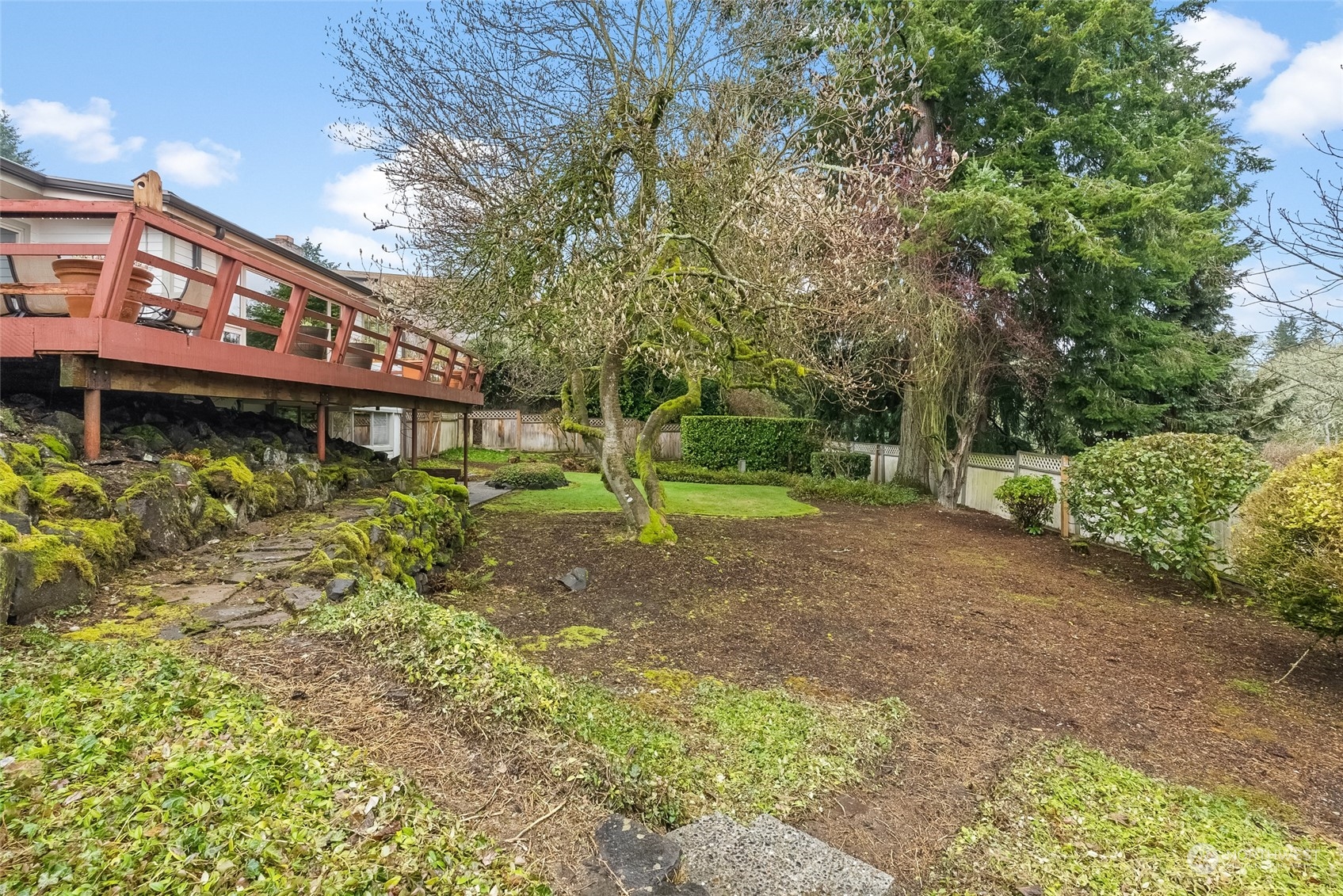 6217 Hillcrest Drive SW