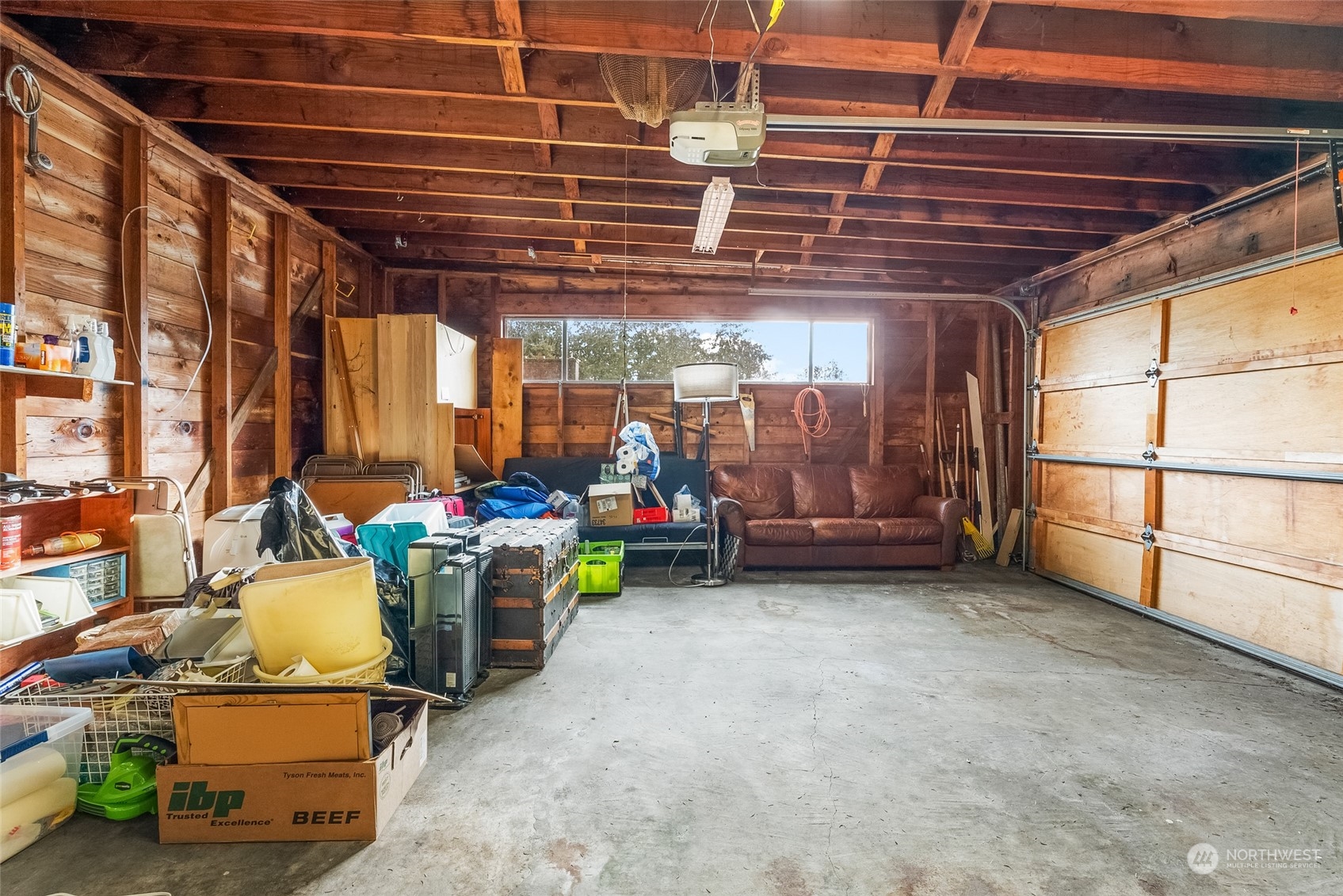 6217 Hillcrest Drive SW