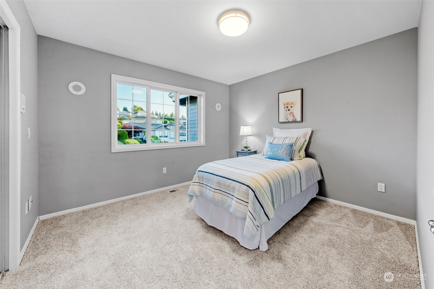 1875 Hillside Drive NE