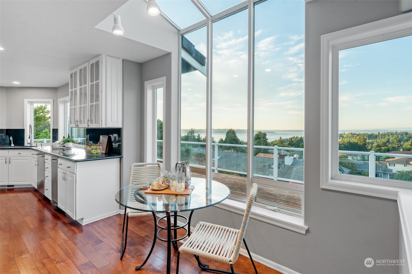 1875 Hillside Drive NE