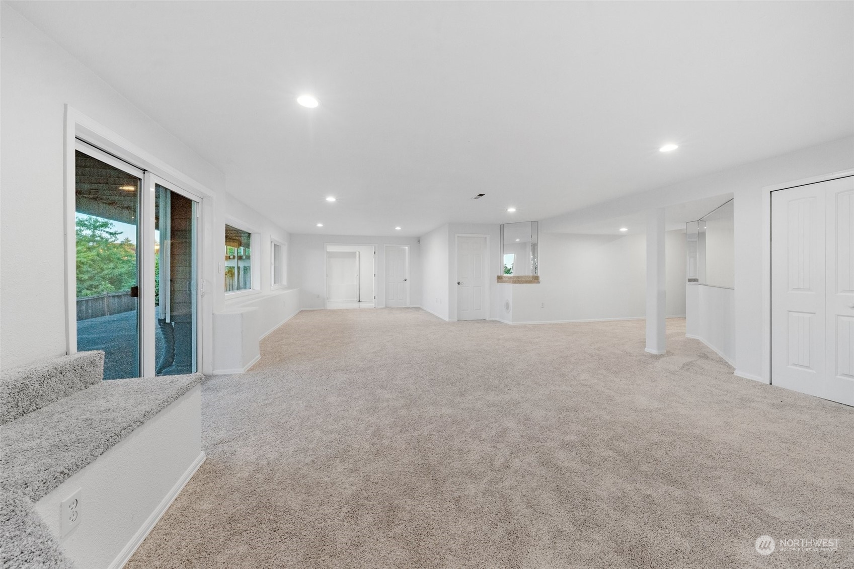 1875 Hillside Drive NE