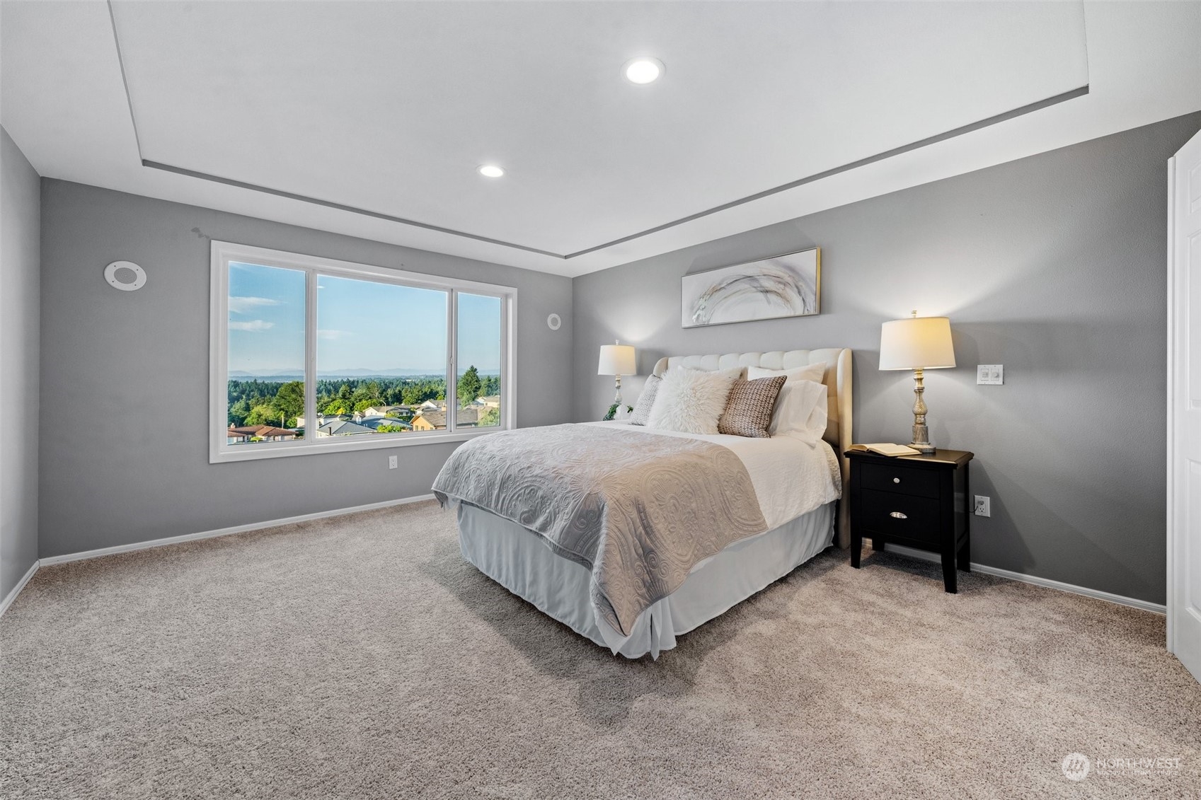 1875 Hillside Drive NE