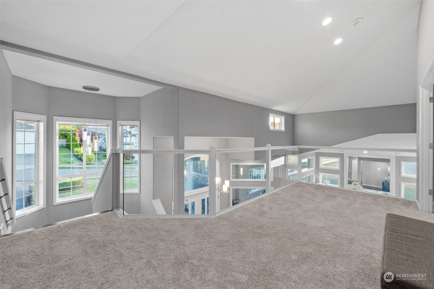 1875 Hillside Drive NE