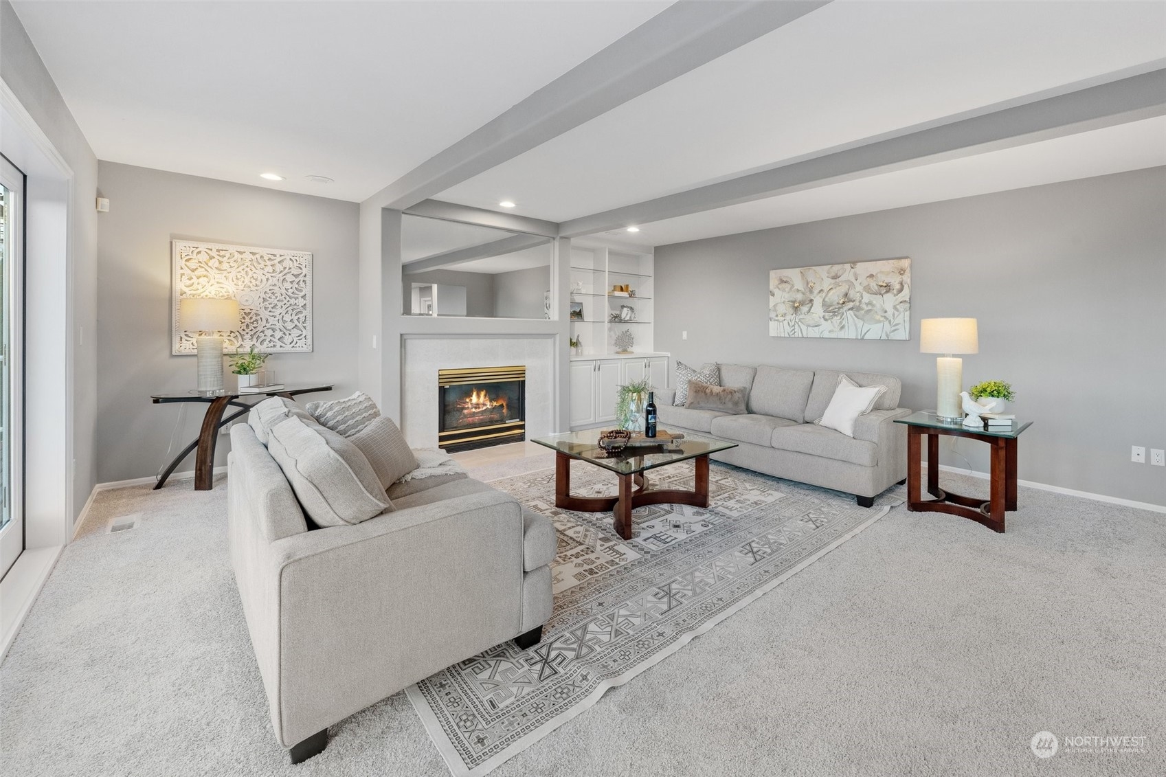 1875 Hillside Drive NE