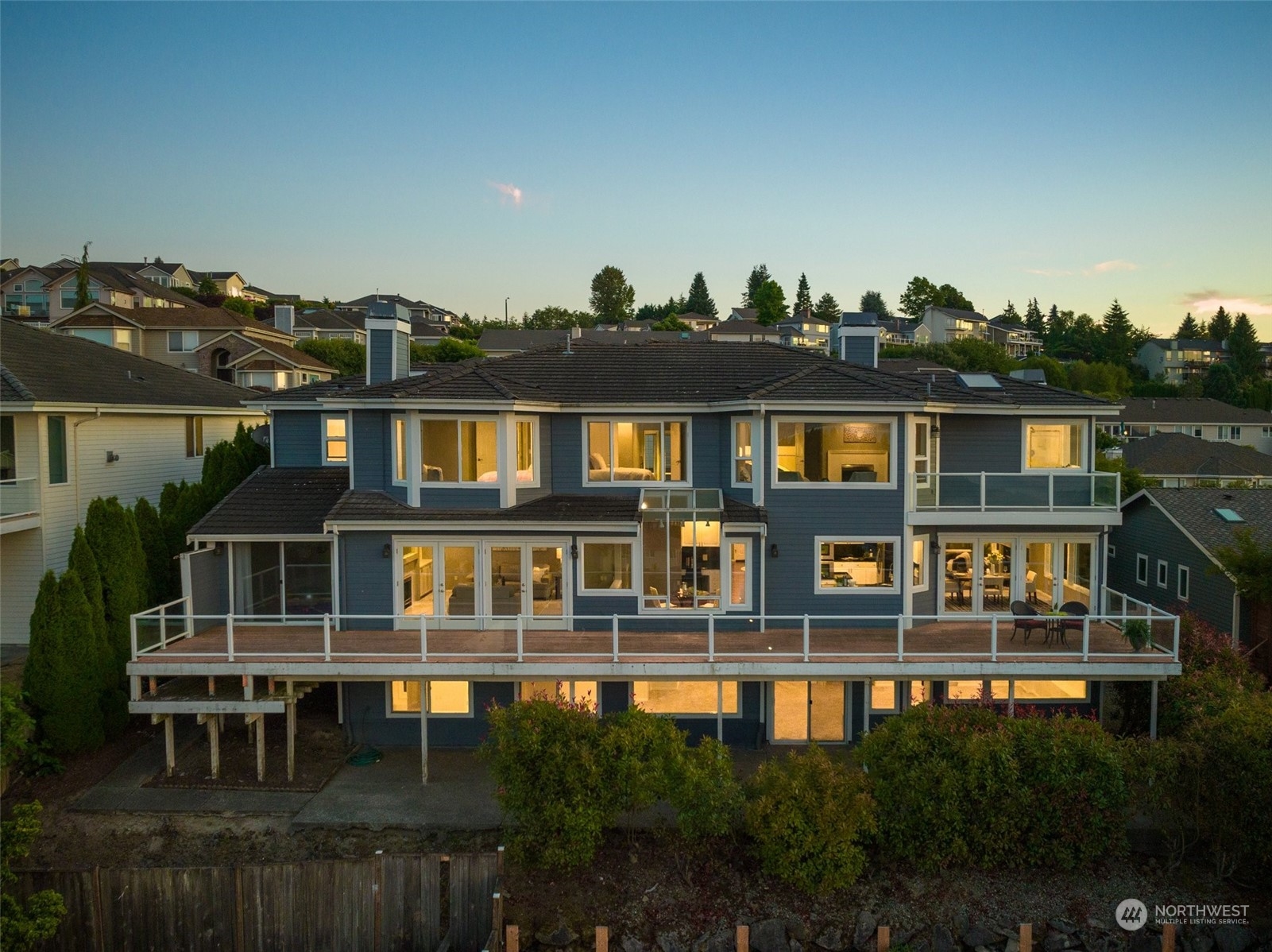 1875 Hillside Drive NE