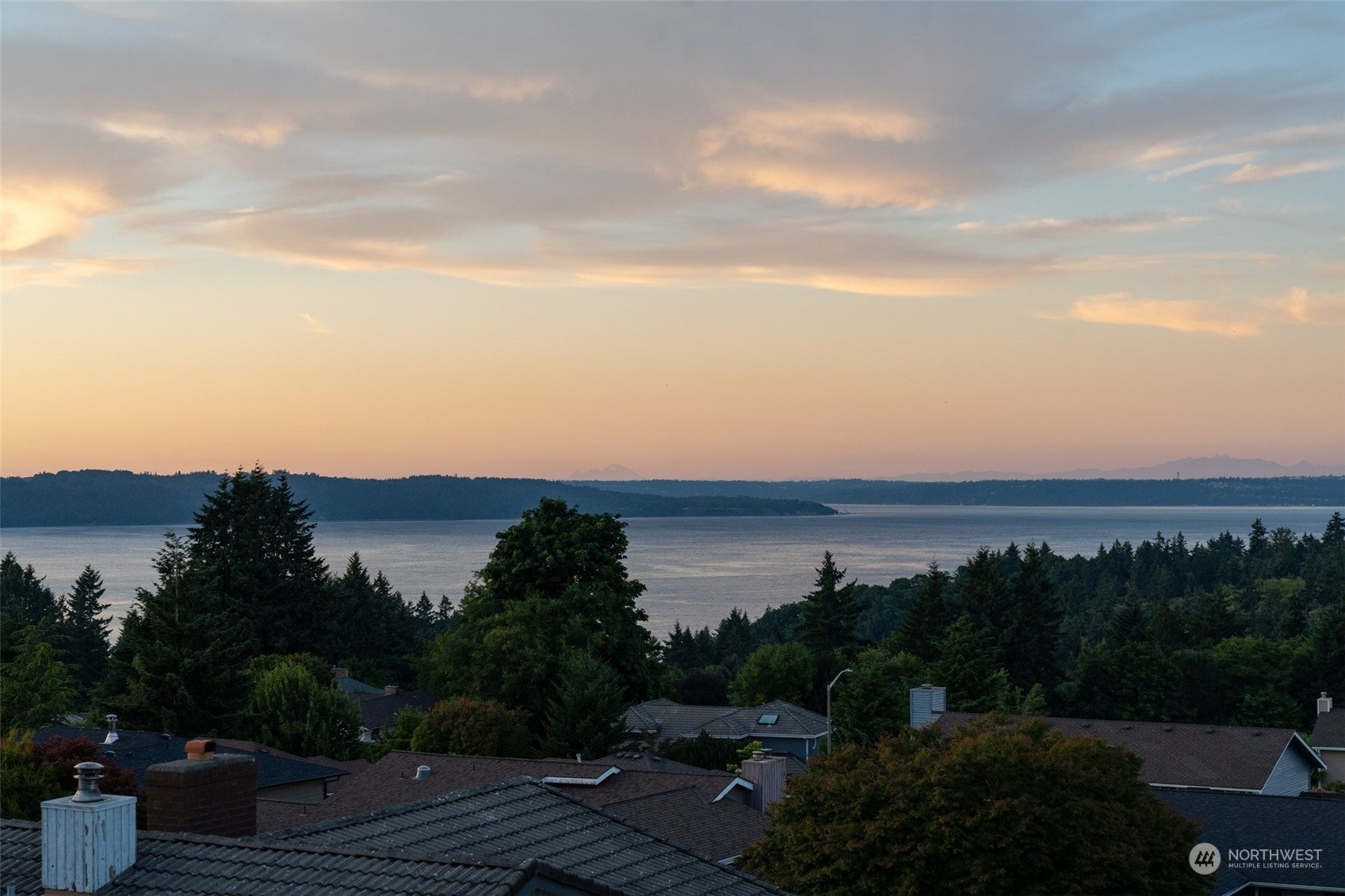 1875 Hillside Drive NE