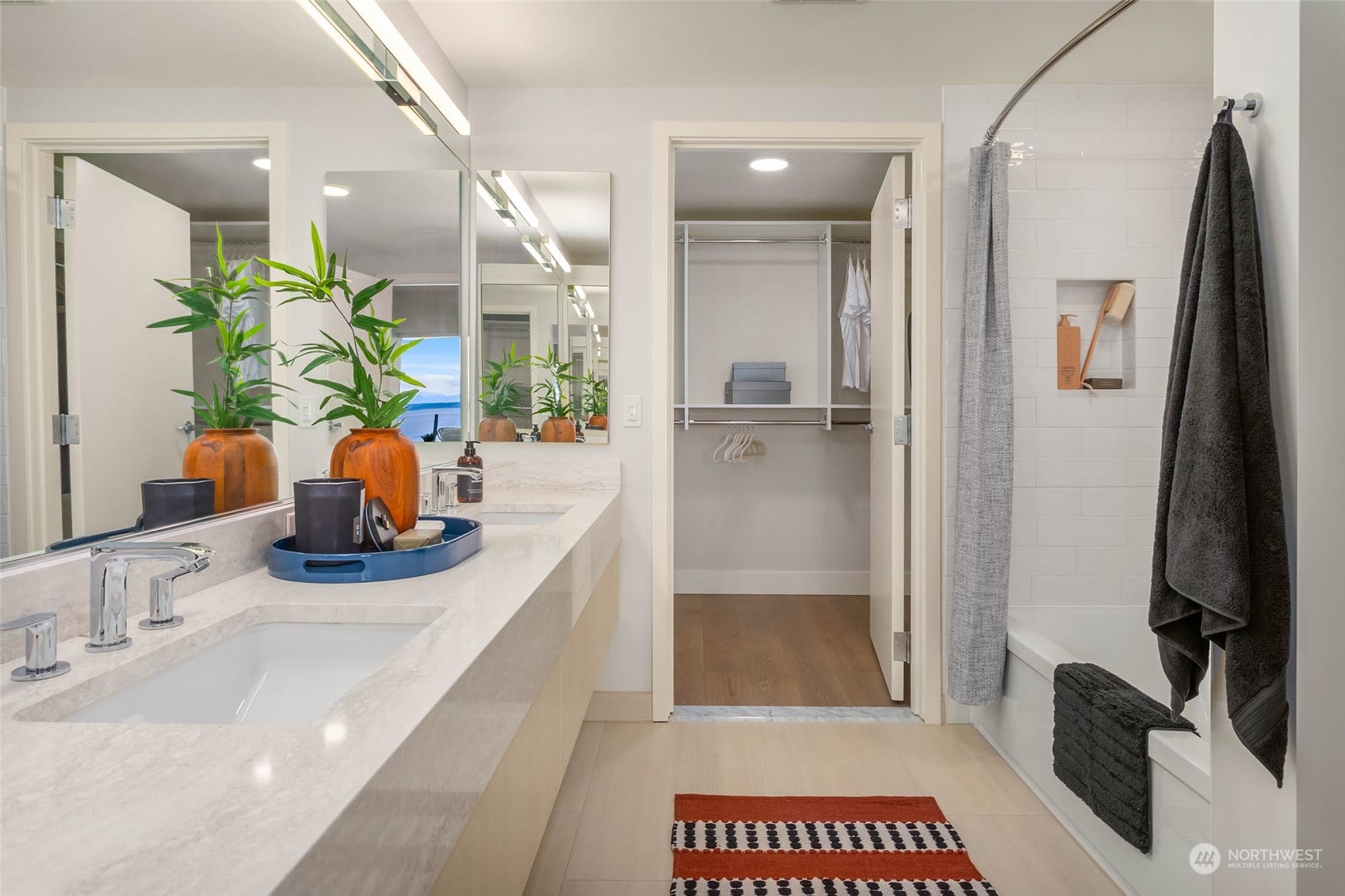 1250 Alki Avenue SW #PHF