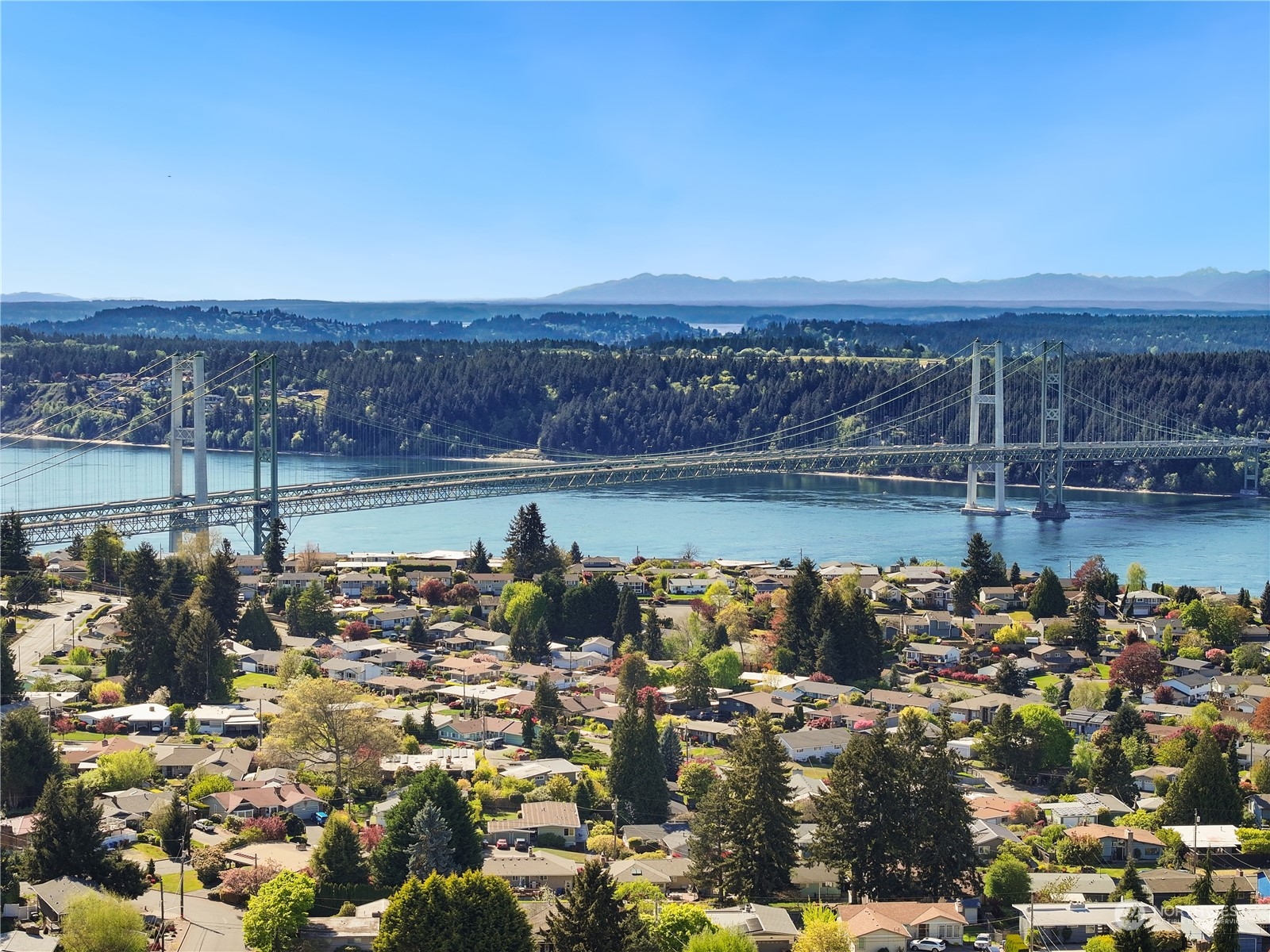 1807 N Hawthorne Drive