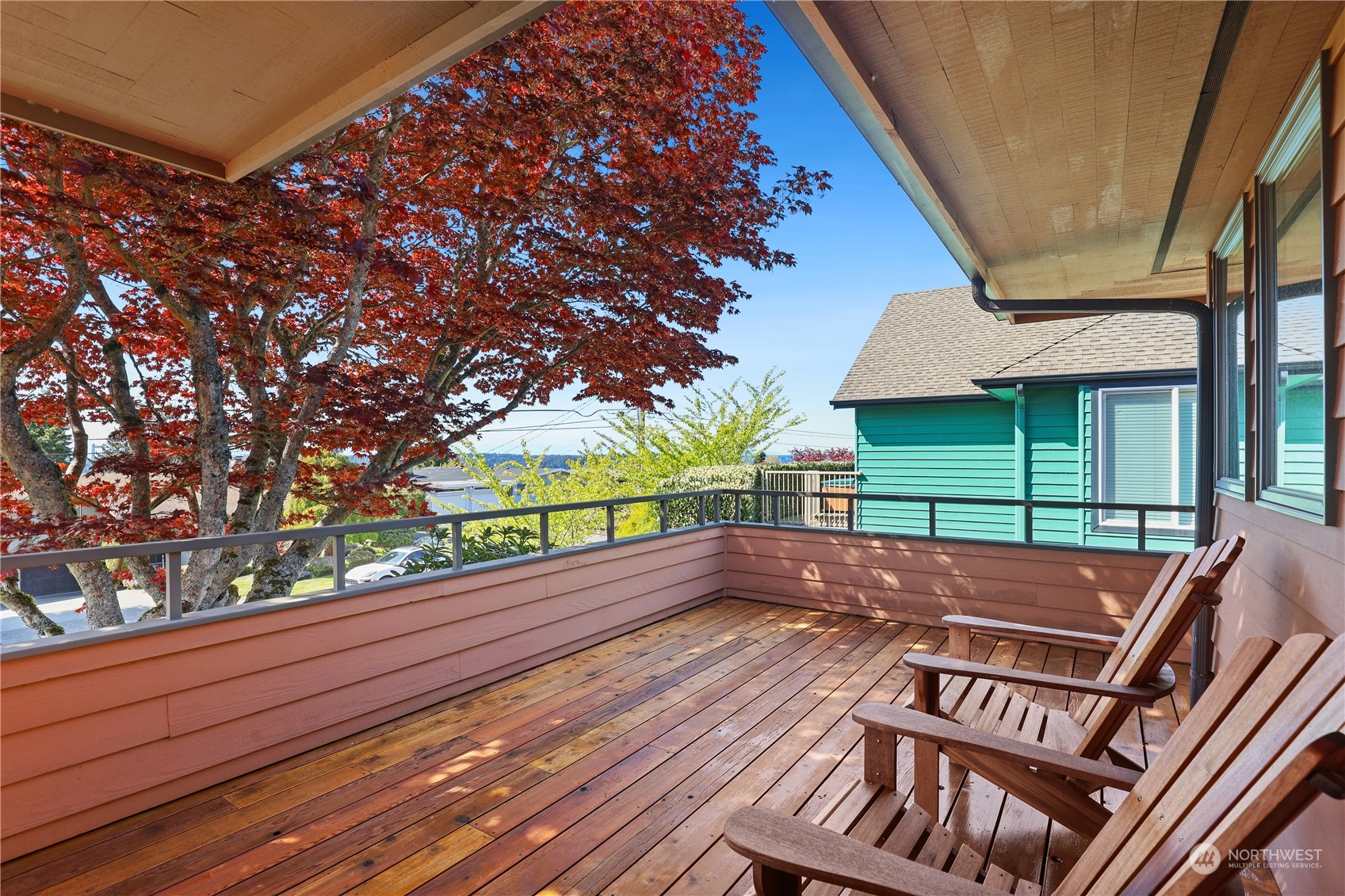 1807 N Hawthorne Drive