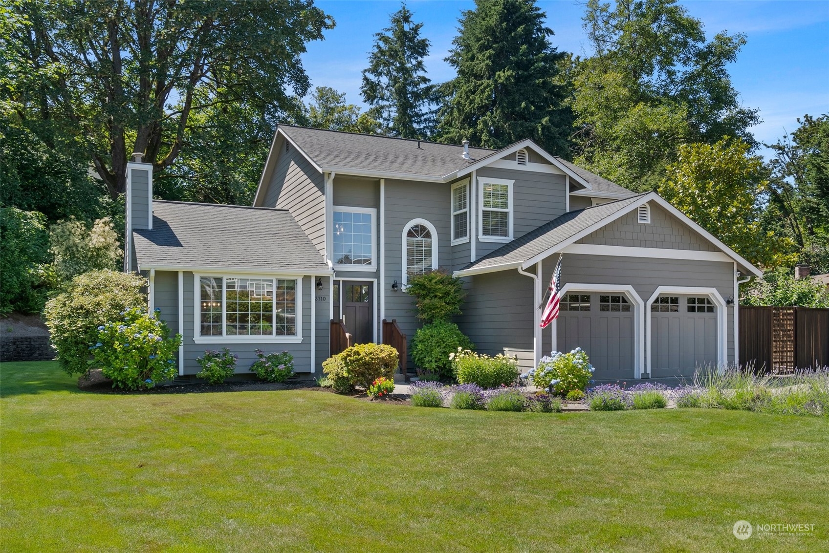 3710 Inverness Drive NE