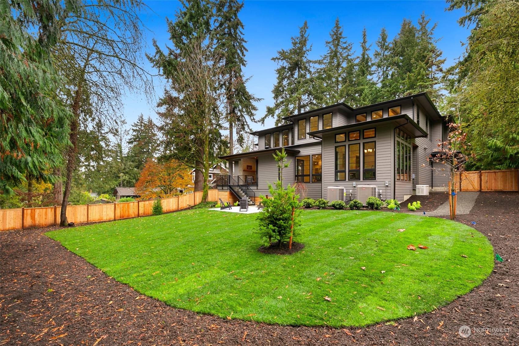 10529 SE 28th Street