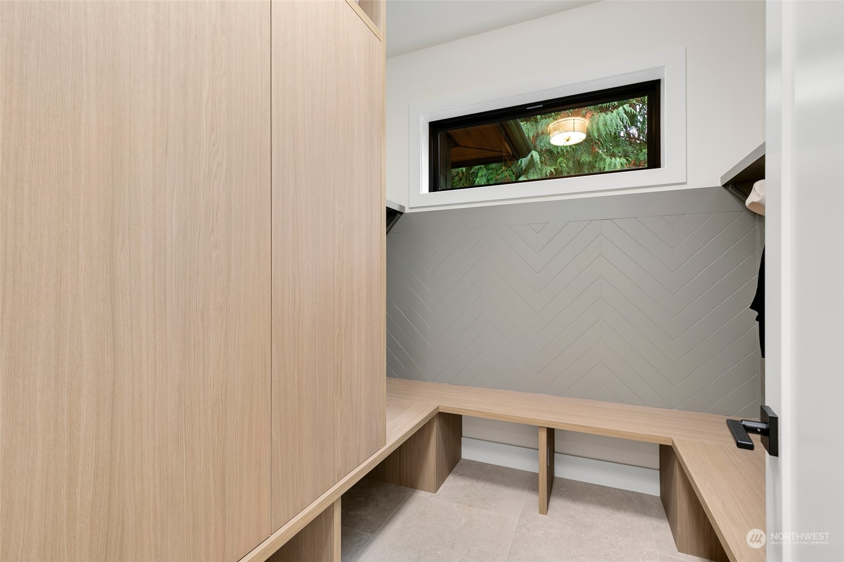 10529 SE 28th Street