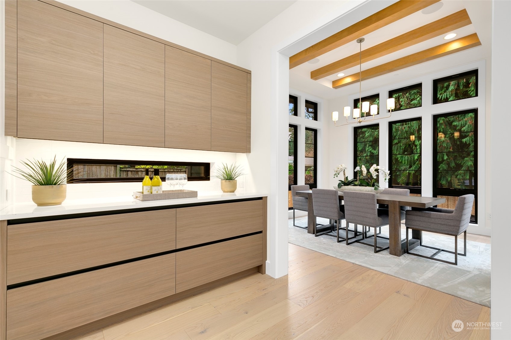 10529 SE 28th Street