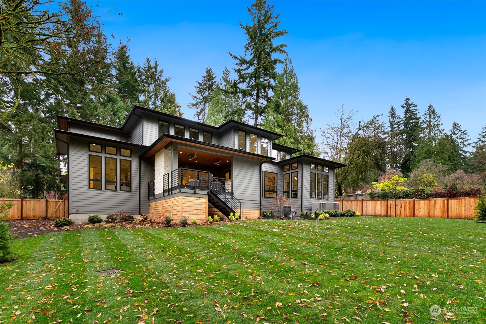 10529 SE 28th Street