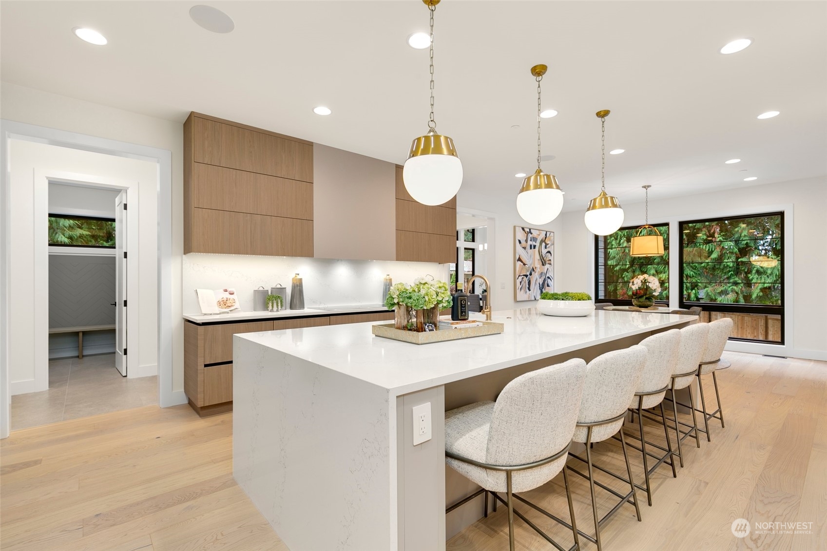 10529 SE 28th Street