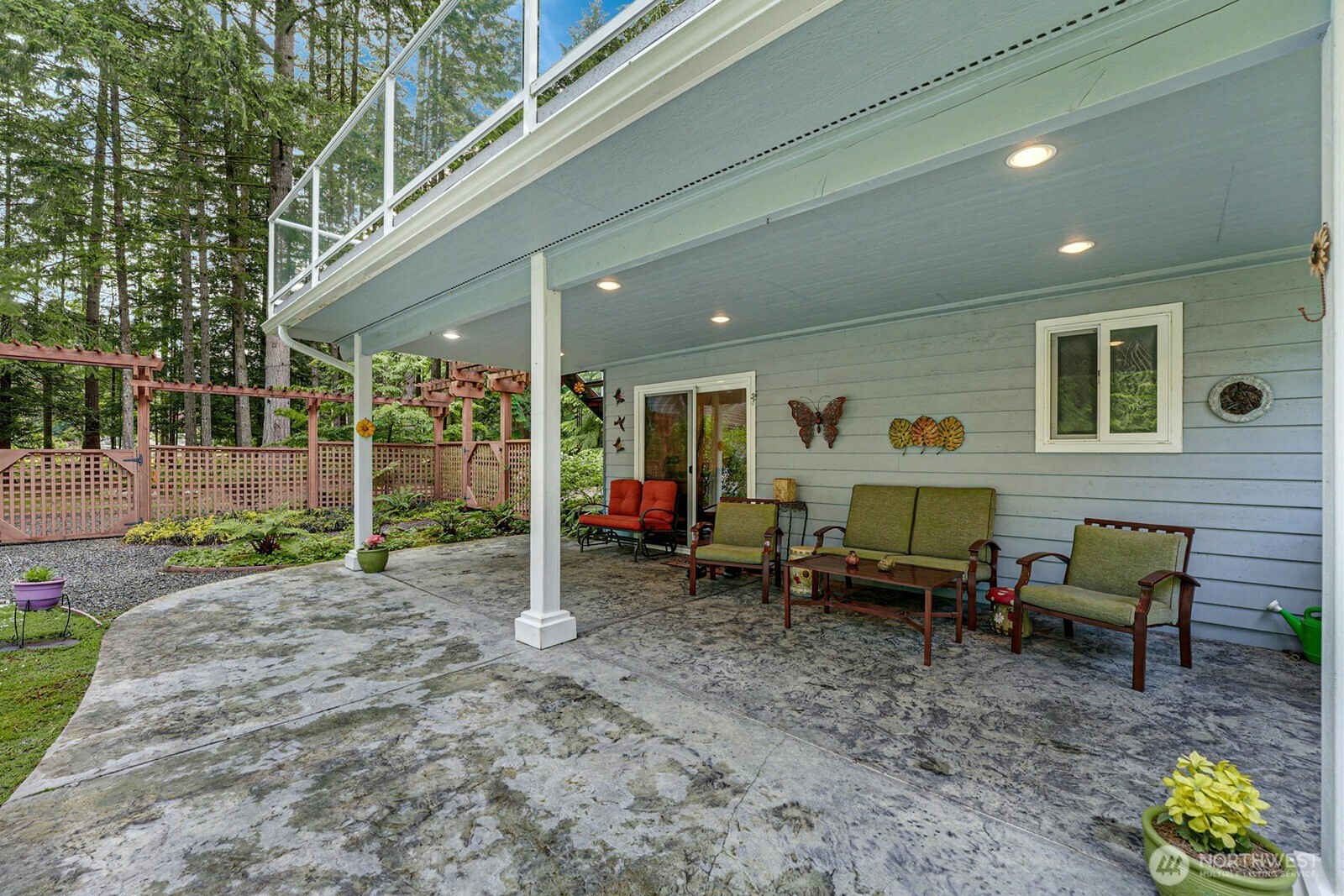 8105 Van Decar Road SE