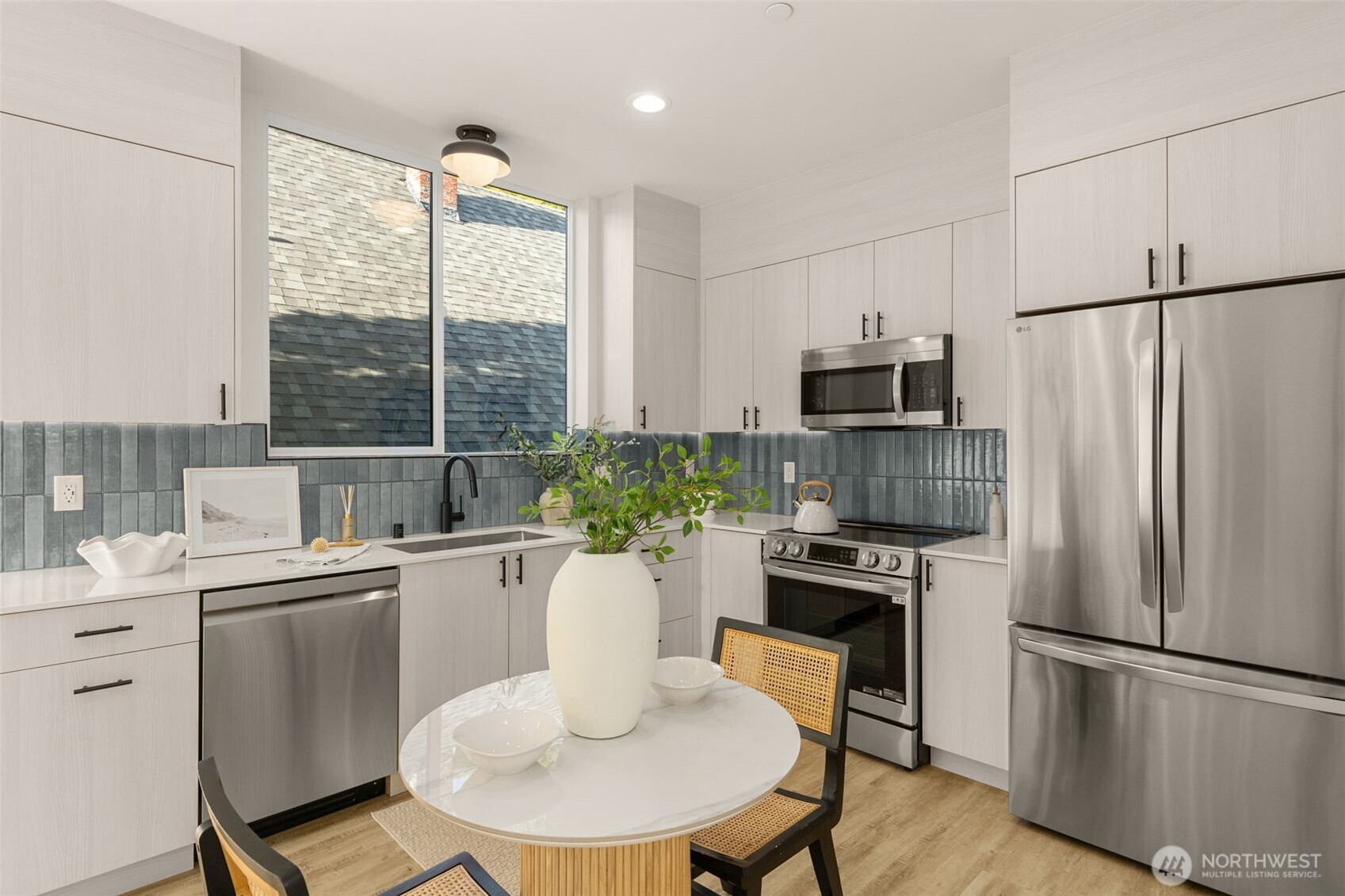 4741 B 49th Avenue SW