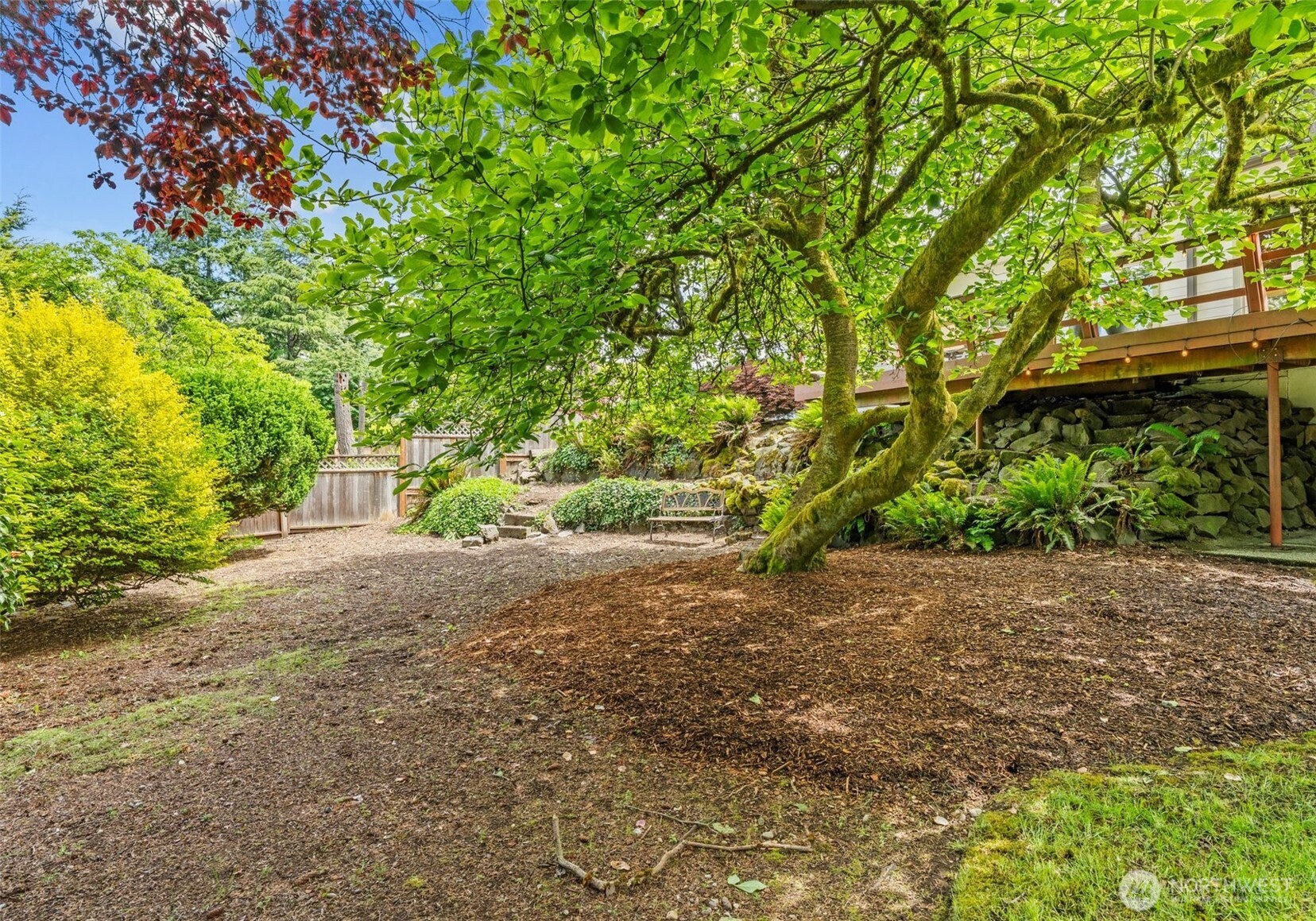 6217 Hillcrest Drive SW