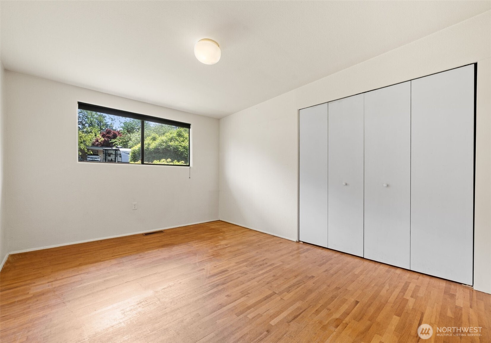 6217 Hillcrest Drive SW