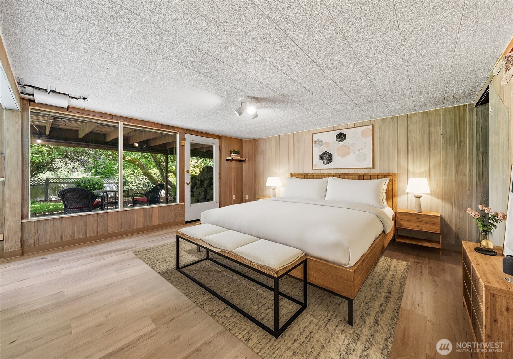 6217 Hillcrest Drive SW